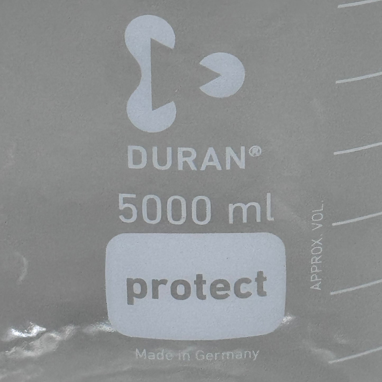 DURAN Plastic Coated Round Laboratory Bottle 5000 mL Clear 218057308 Like New