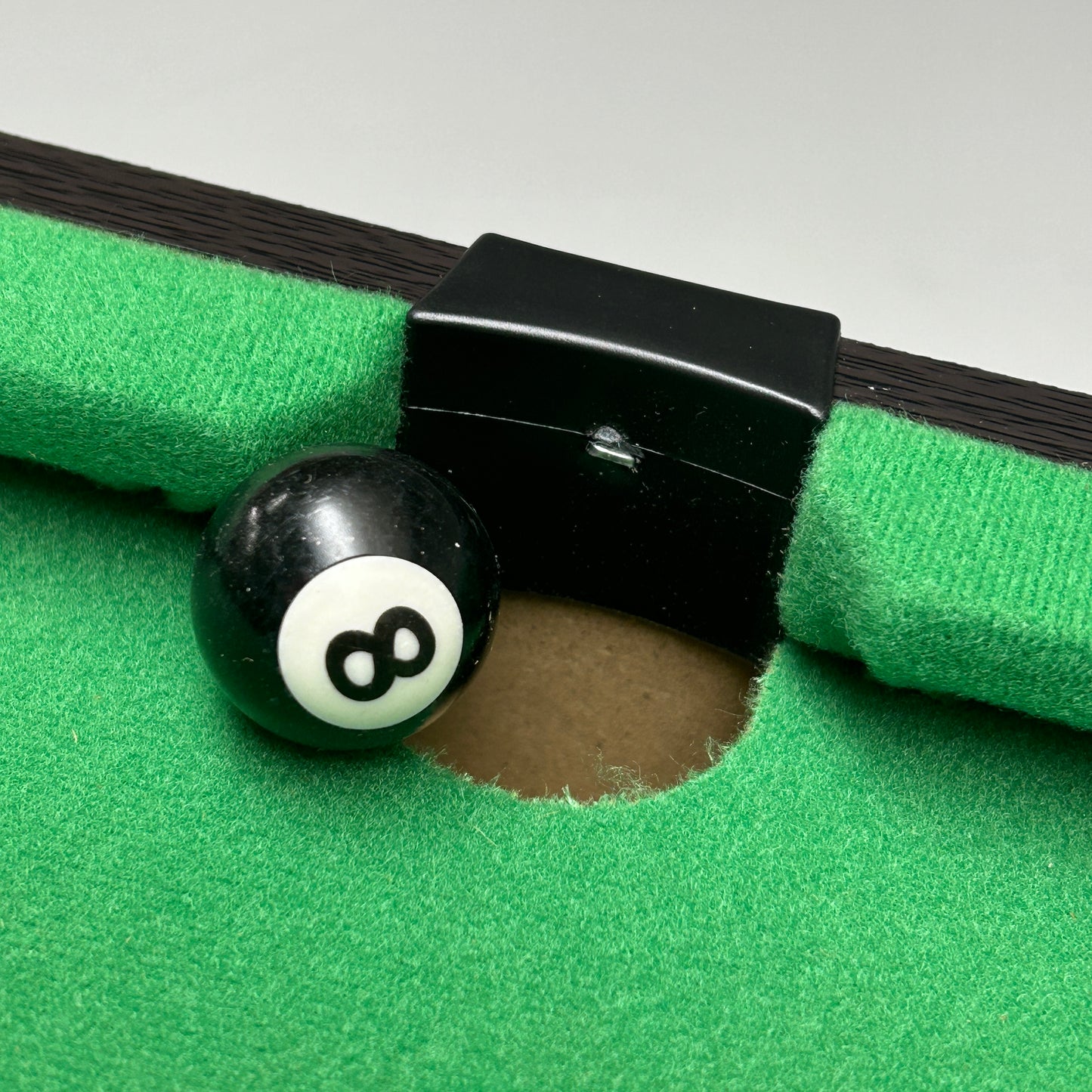 DAVE & BUSTER'S Miniature Pool Table 20 inch Billiards 14326 (New)