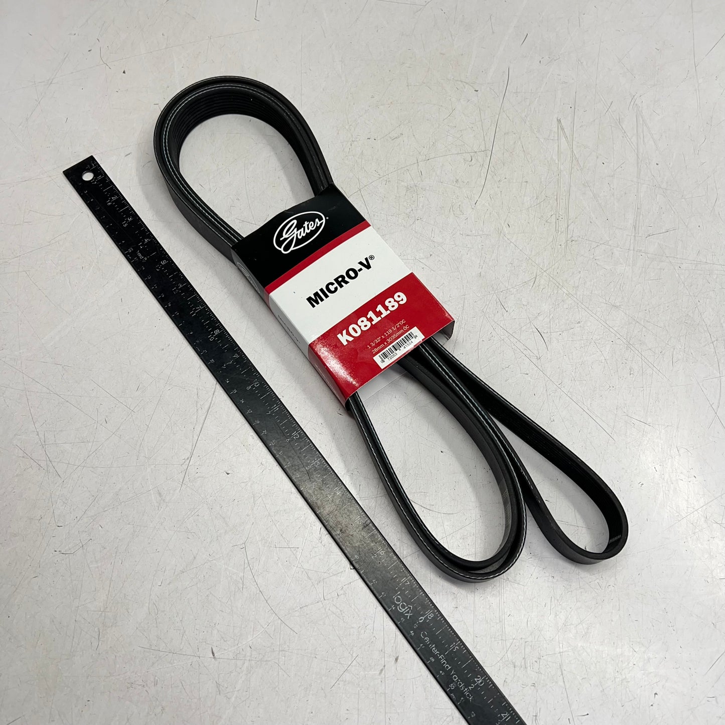GATES Micro-v Serpentine Belt for Ford Vehicles  8 Rib 119-7/16" K081189