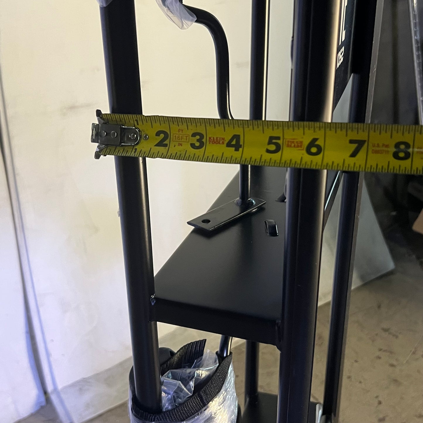 BRAVE Hand Truck 800 Lb. Sz 16"W x 6"L x 59"H Black GWG311052