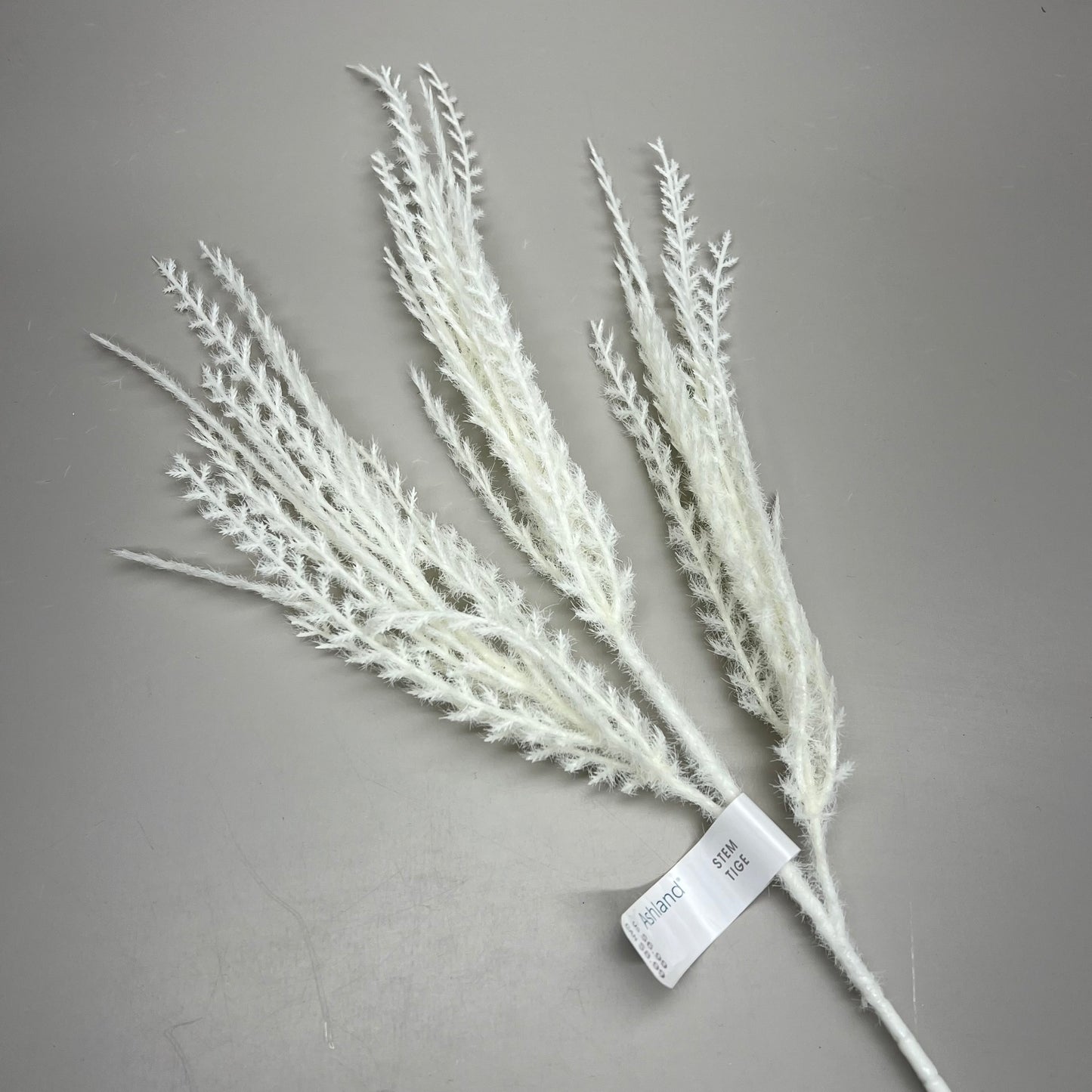 ASHLAND (6 PACK) White Pampas Grass w/ Stem Made From Plastic & Iron Wire 716083