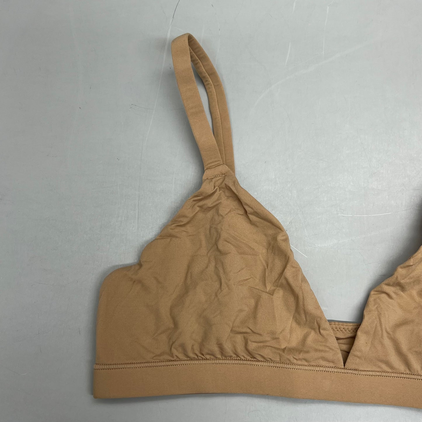 SKIMS Fits Everybody 2-Ply Max-Stretch Triangle Bralette Women's Sz M Ochre