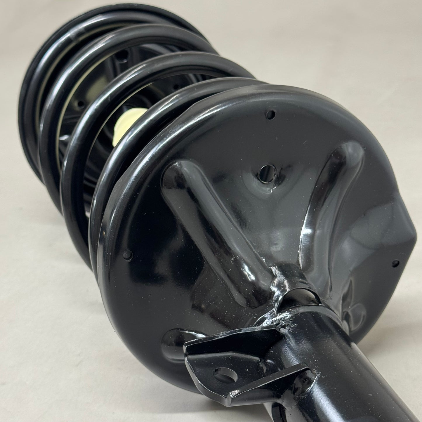 Toyota (2 Pack, Left/Right) Complete Strut Assembly For Toyota Corolla Black