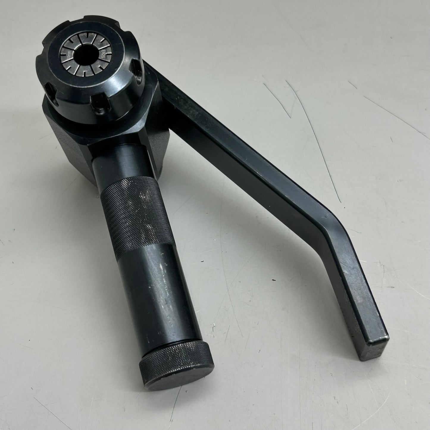 Manual High-Pressure Coning & Threading Tool  Black