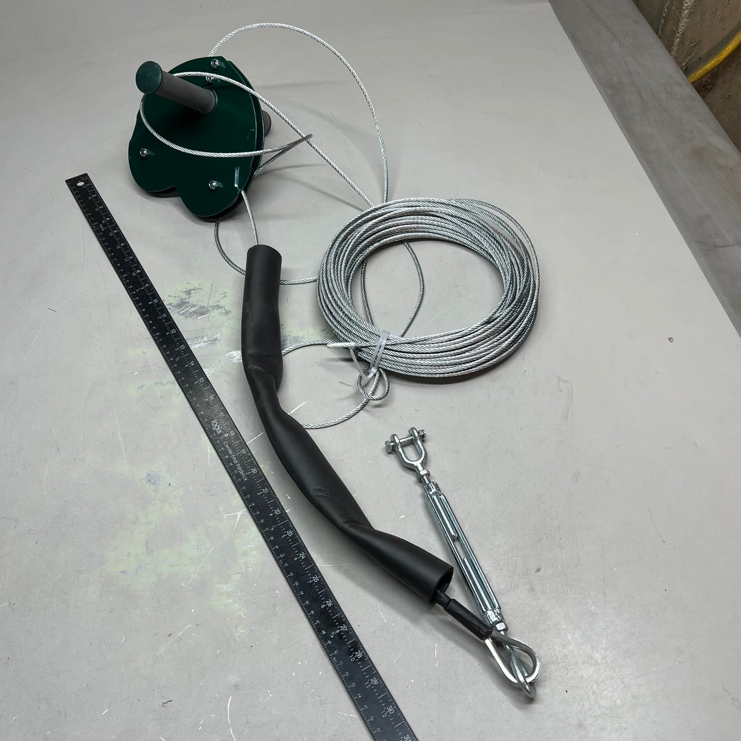 3M Fall Protection Cab Assembly Control Descent SS 200' Green 3302105 (Used)