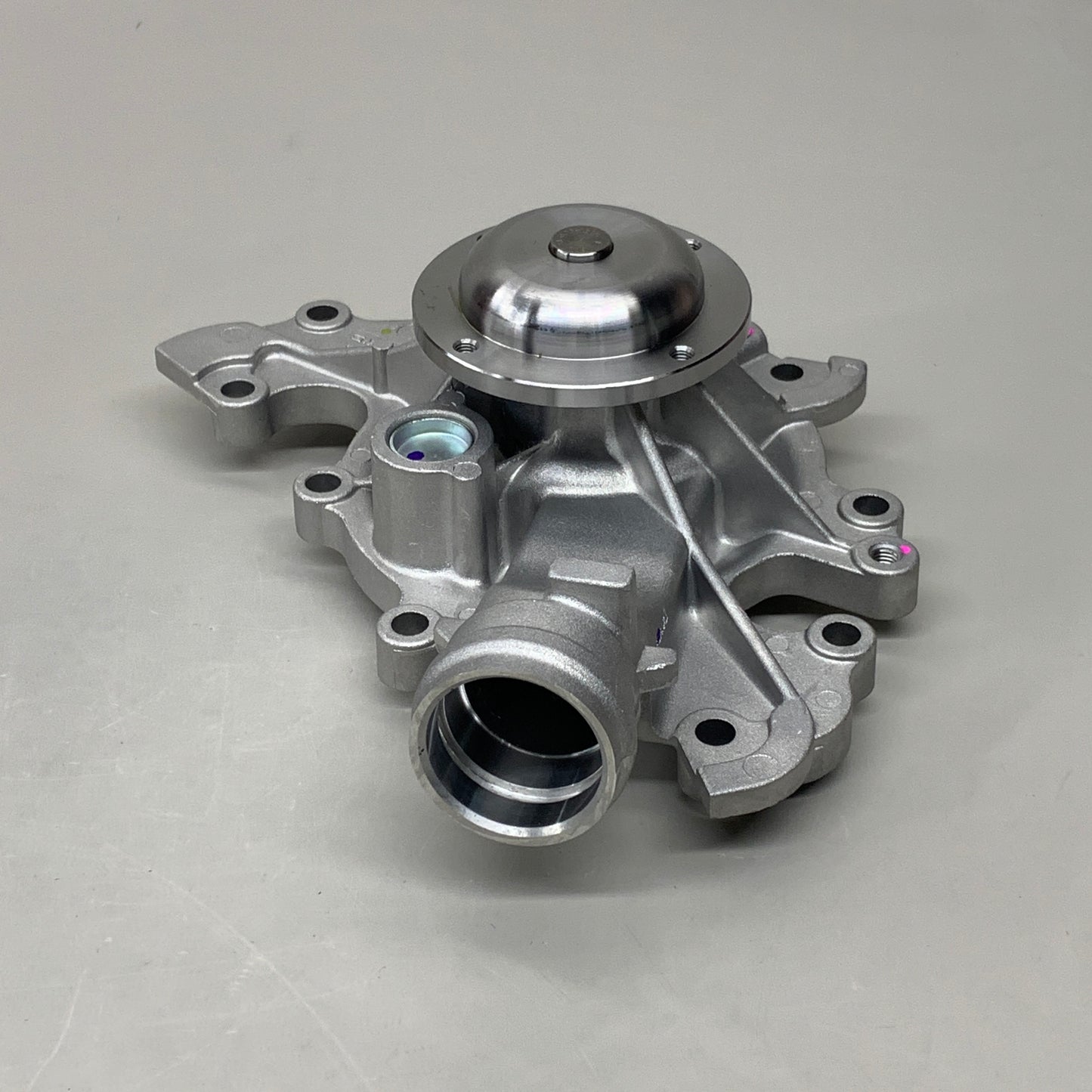 GMB Aluminum Engine Water Pump for Mercury and Ford 194197 125-1970