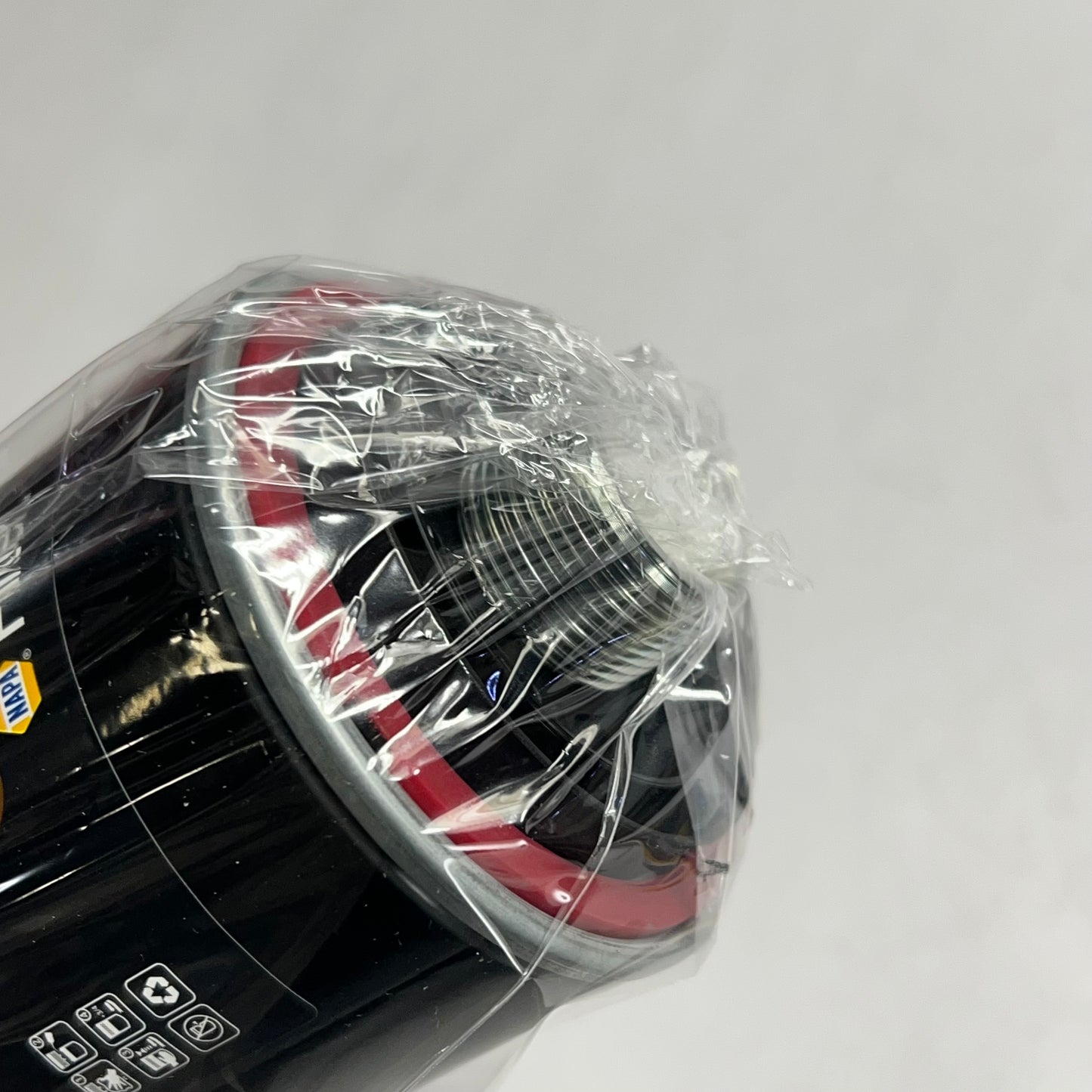 NAPA Gold Filter Oil Filter for Audi, Volkswagen, & Seat Models 7561