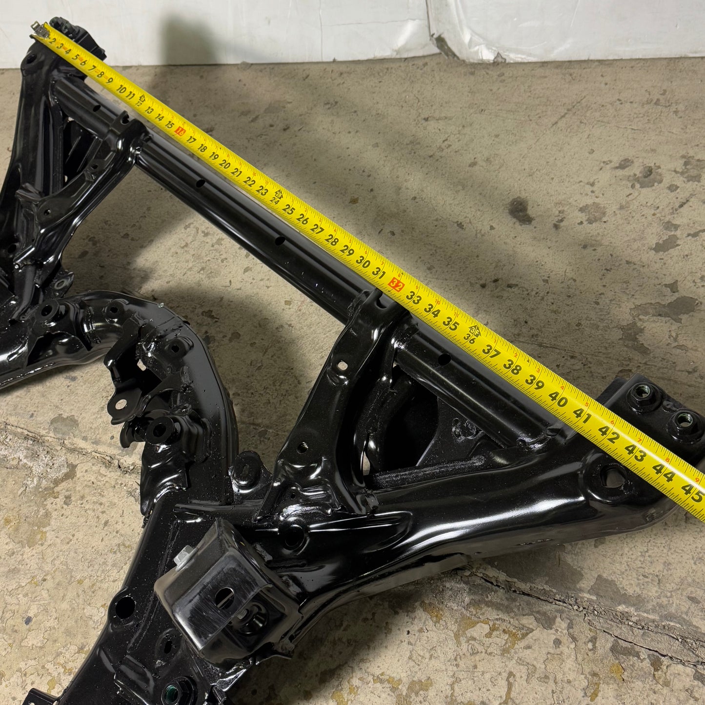 DYNA-MIG 1 Front Subframe Assembly Sz 44” L x 30” H Black Y FSF