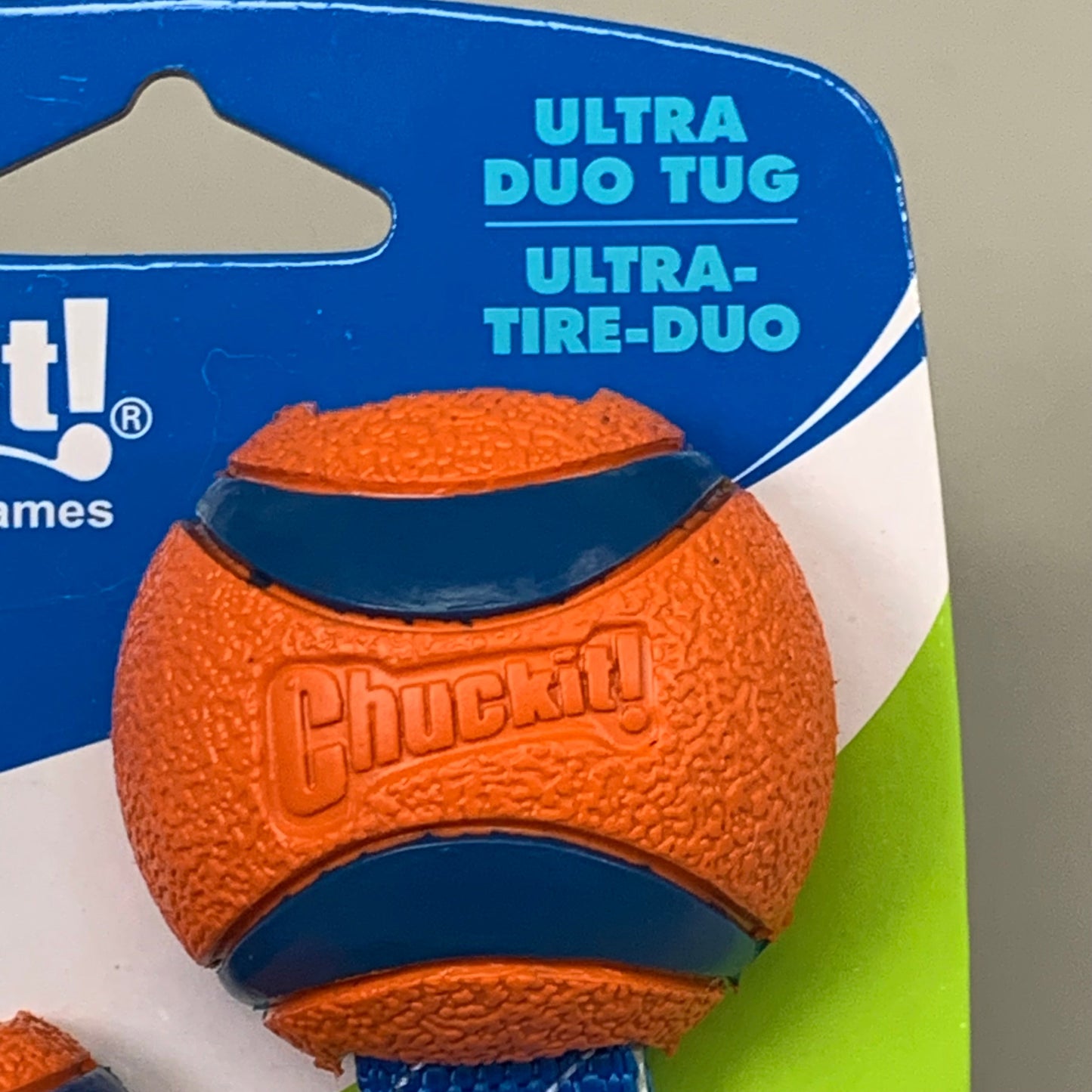 ZA@ CHUCK IT! Ultra Duo Tug Tough Dog Toy for Small Breeds 2-Ply Nylon Cord Handle 232101 B