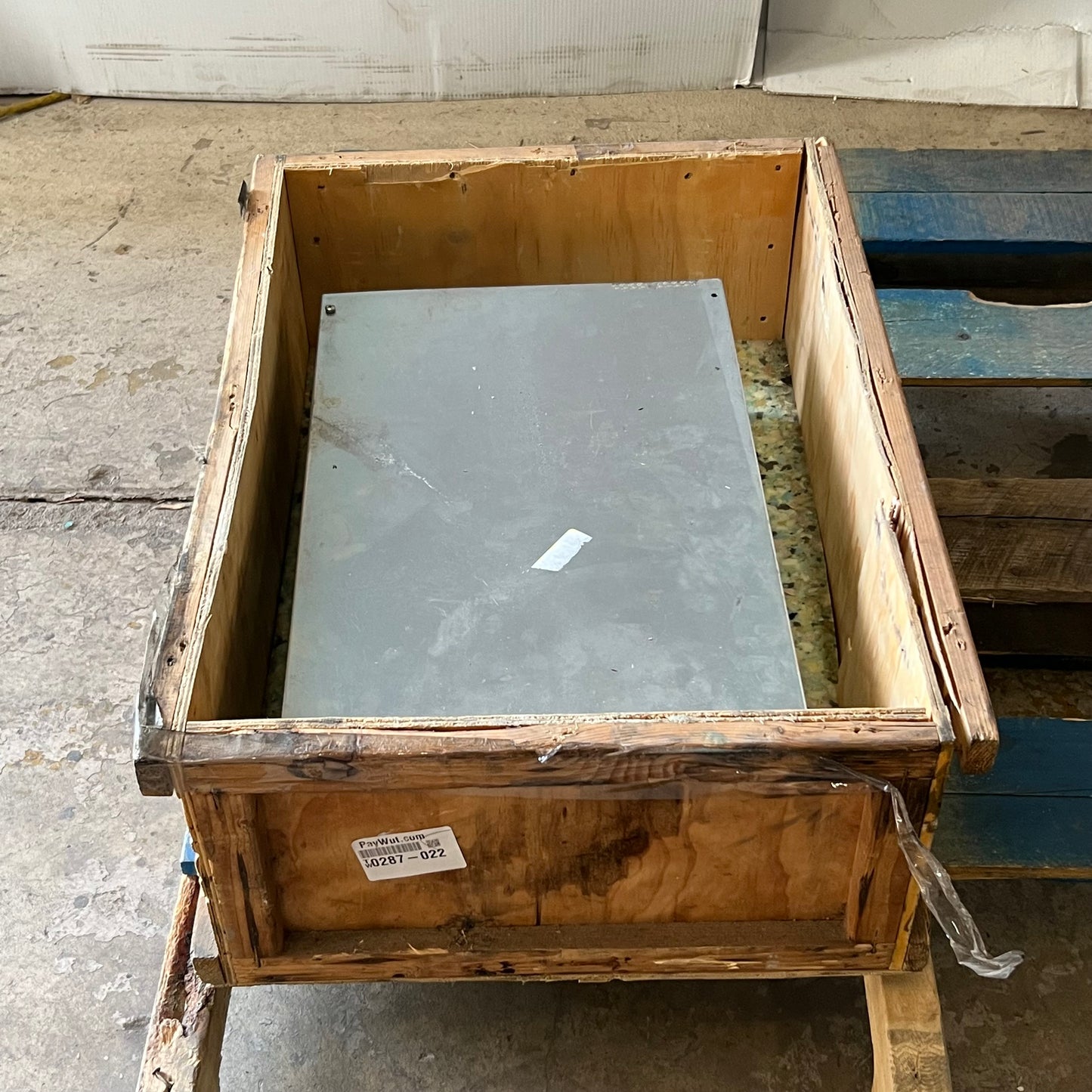 WD CPU Internal Hard Drive 320GB, Grey WD3200BEKX (AS-IS, Open Lid)