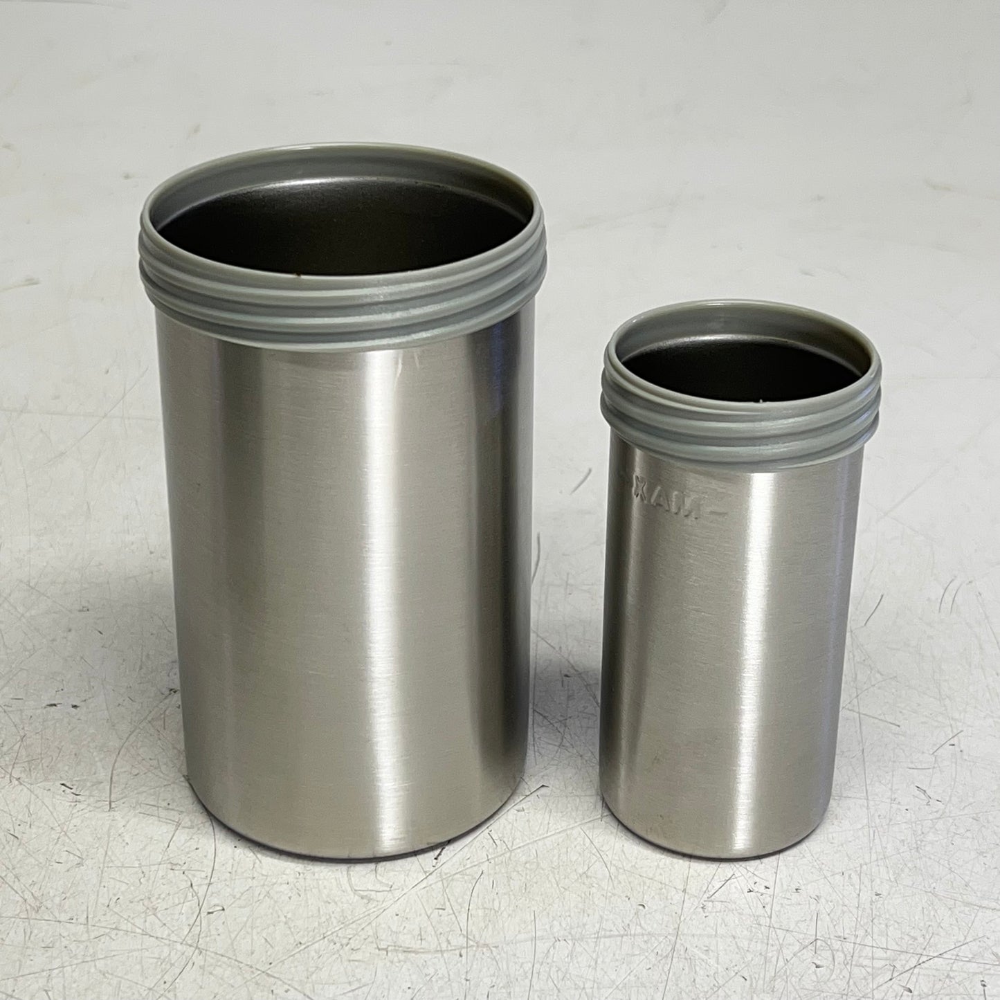 KEURIG Hyper Chiller Beverage Cooler Makes Iced Coffee Instantly 12.5 oz Grey