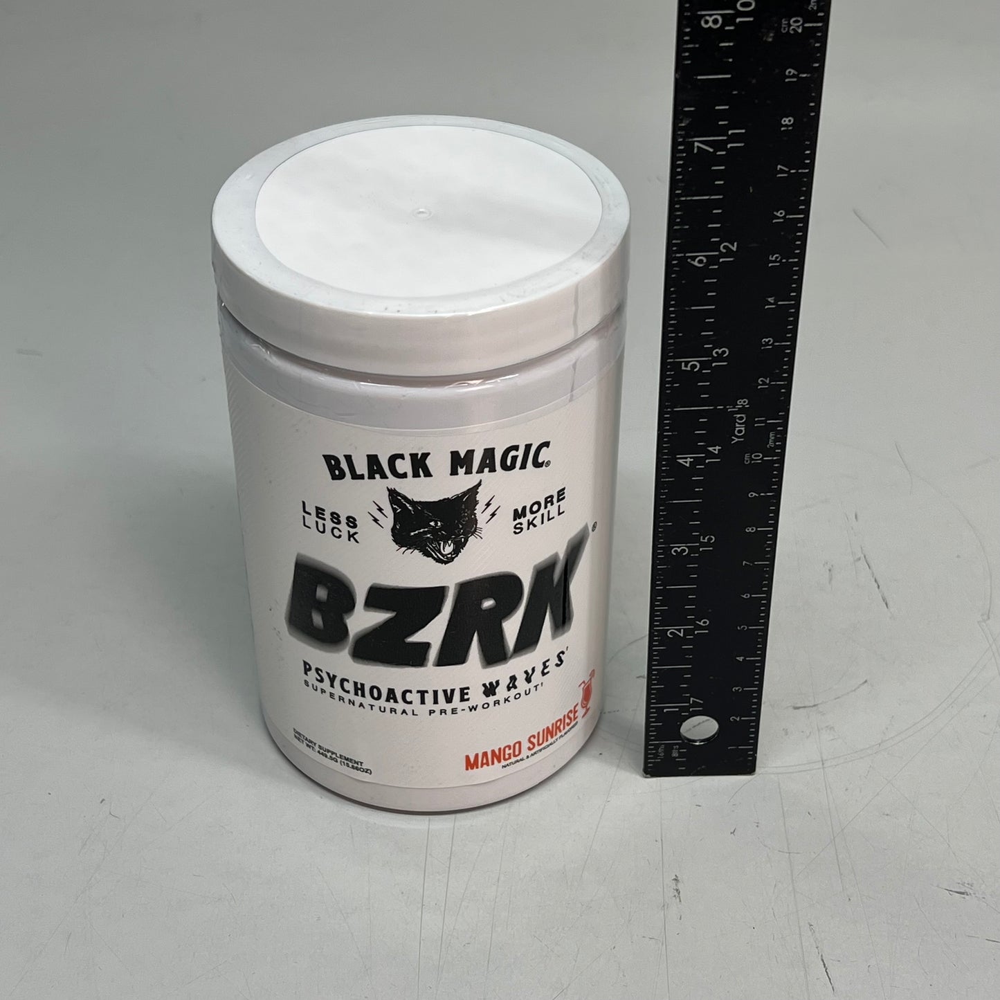 BLACK MAGIC BZRK Psychoactive Waves Preworkout Mango Sunrise Flavor 25 Servings