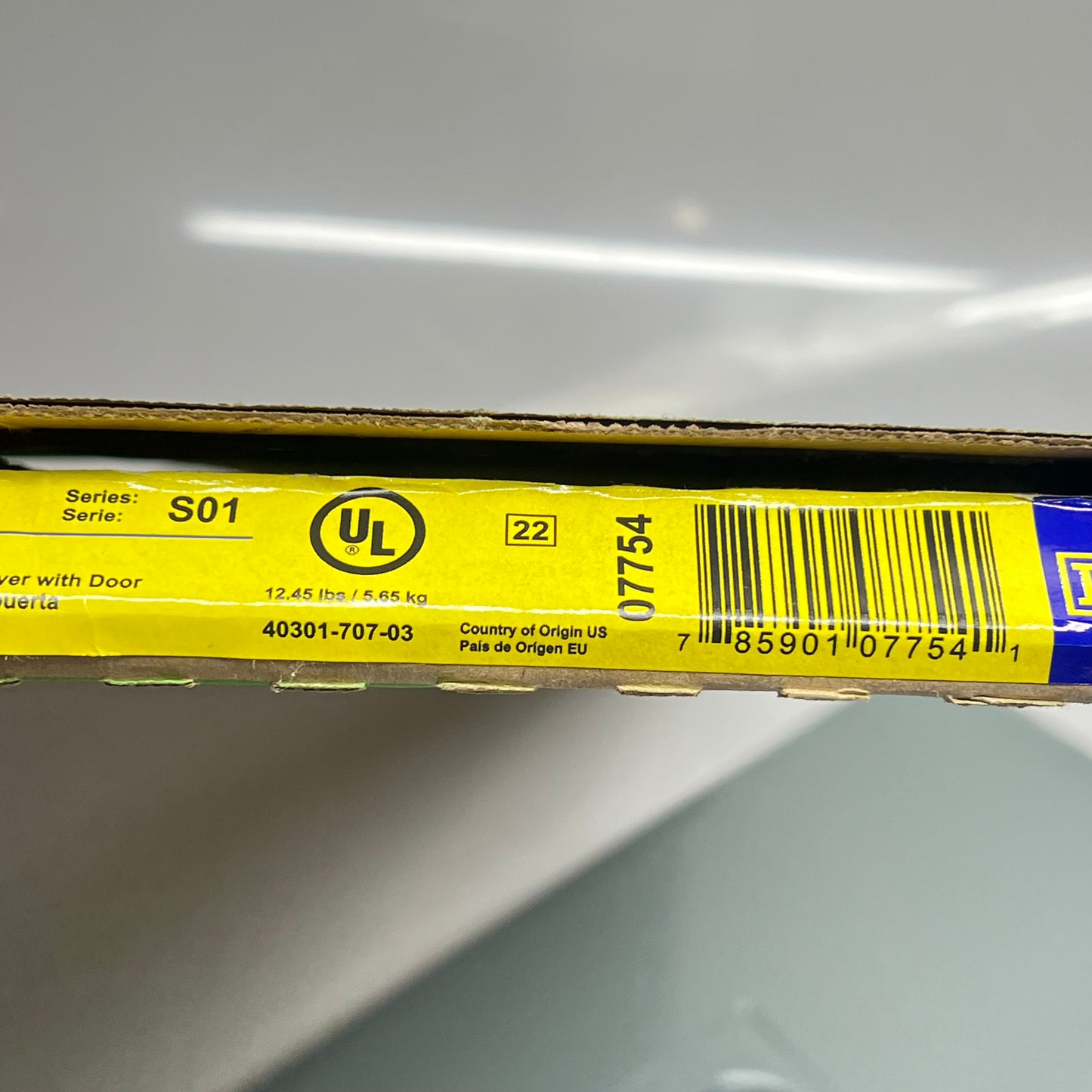 SCHNEIDER ELECTRIC Square D Cover Assey For 30 Space Load Center HOMC30UC