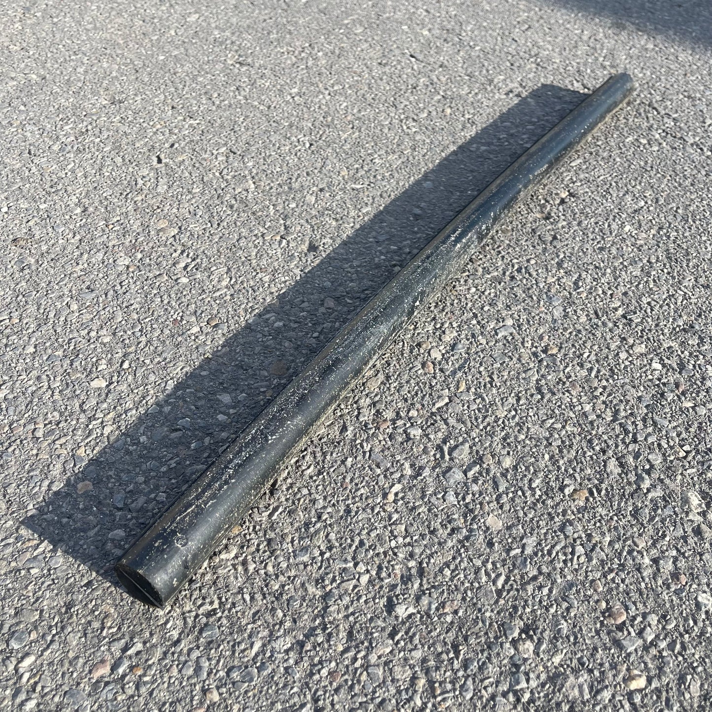 ZA@ Pallet of UNBRANDED Solid Core TA Rubber Cord 1.250" D X 31." L (AS-IS)