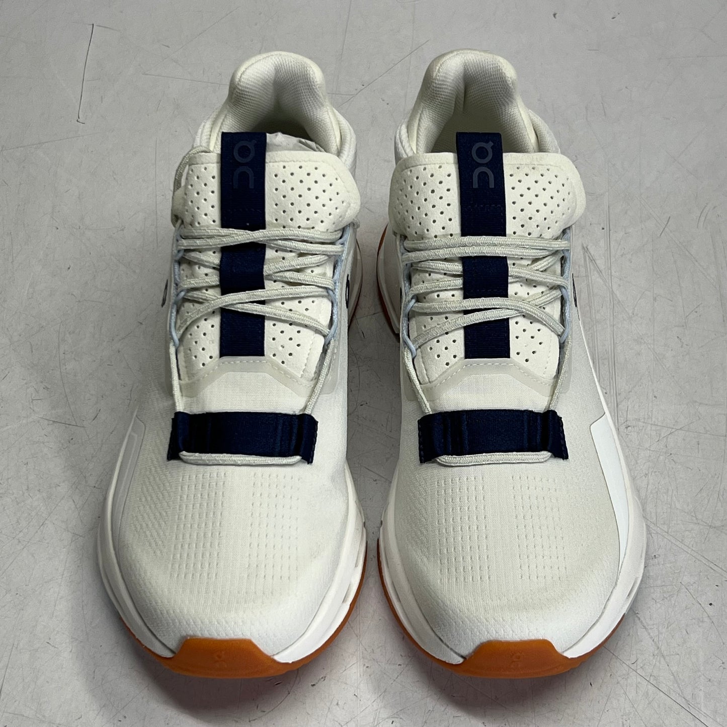 On Cloudnova 2 Casual Shoes Women's Sz 9 Ice/Zodiac