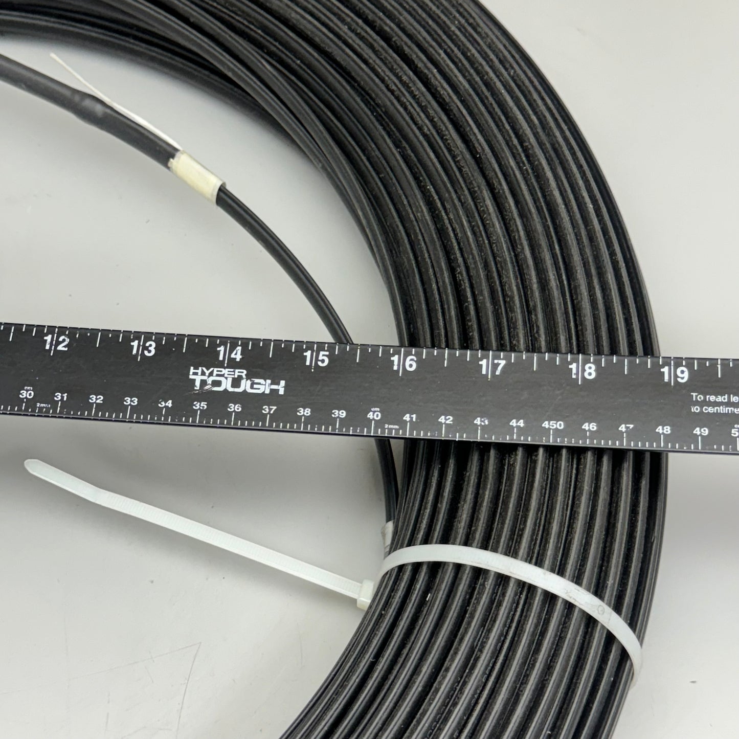 COMMSCOPE Fibre Optic Cable 1-SM RBR 400ft Fiber Material Black