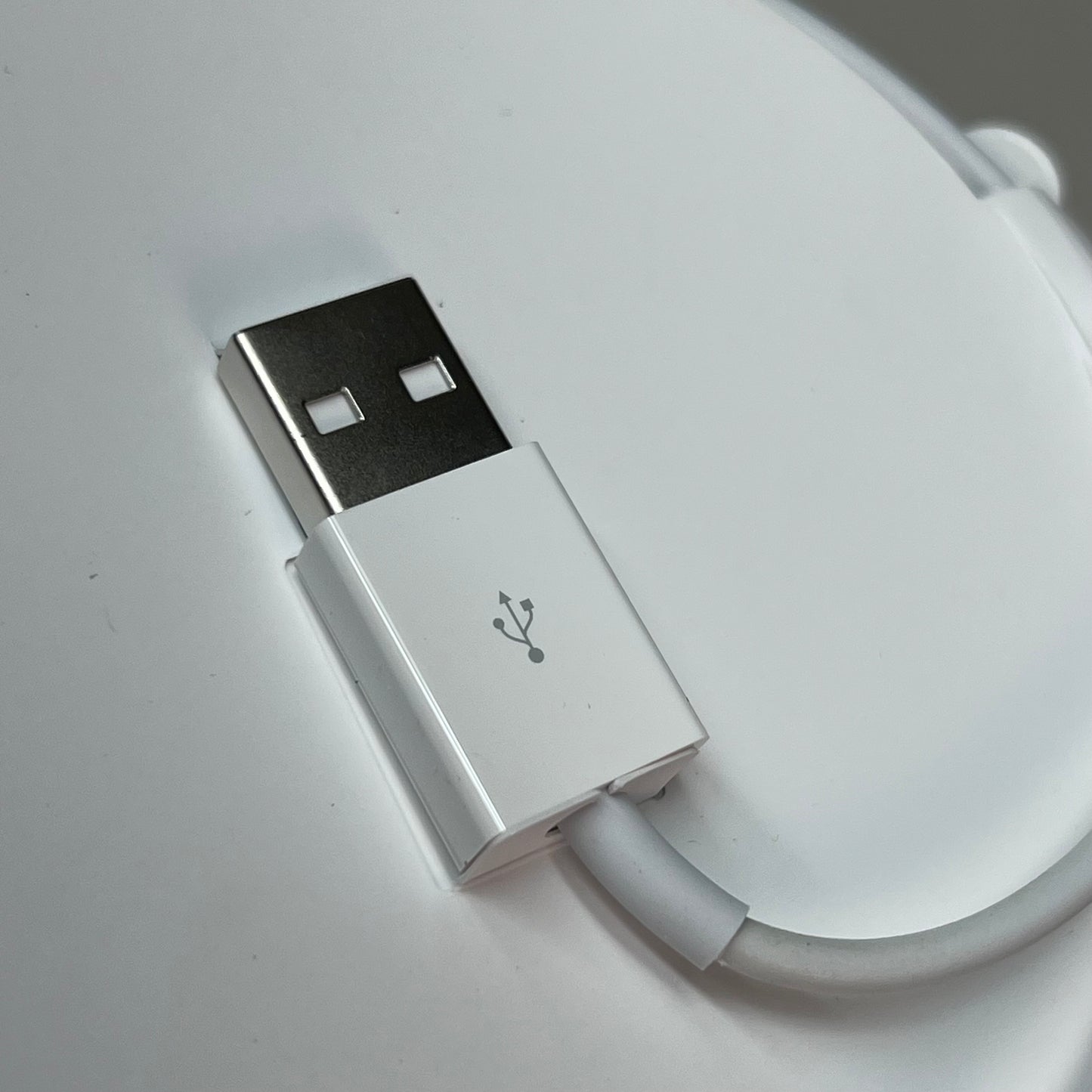 APPLE Watch Magnetic Charger To USB Cable (1M) White MX2E2AM/A (Return)