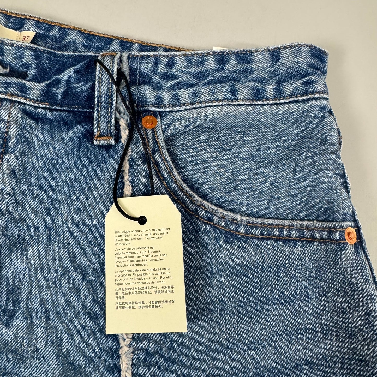 LEVIS Recrafted Icon Skirt Mid Rise Original Women's Sz 32 Novel Notion Med Wash