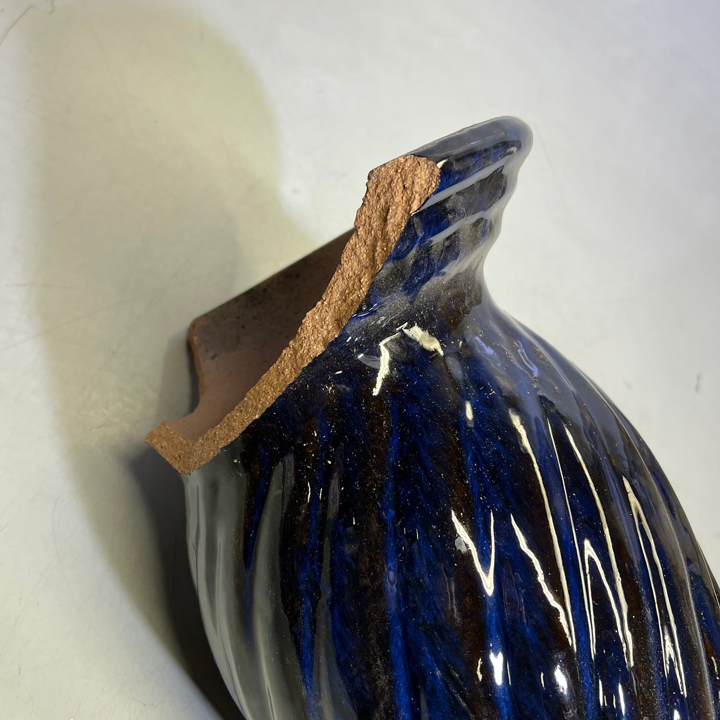 ZA@ Glazed Pottery 2 Piece Swirl Stand Bird Bath 22" L x 20" Dia Deep Blue (DAMAGED)