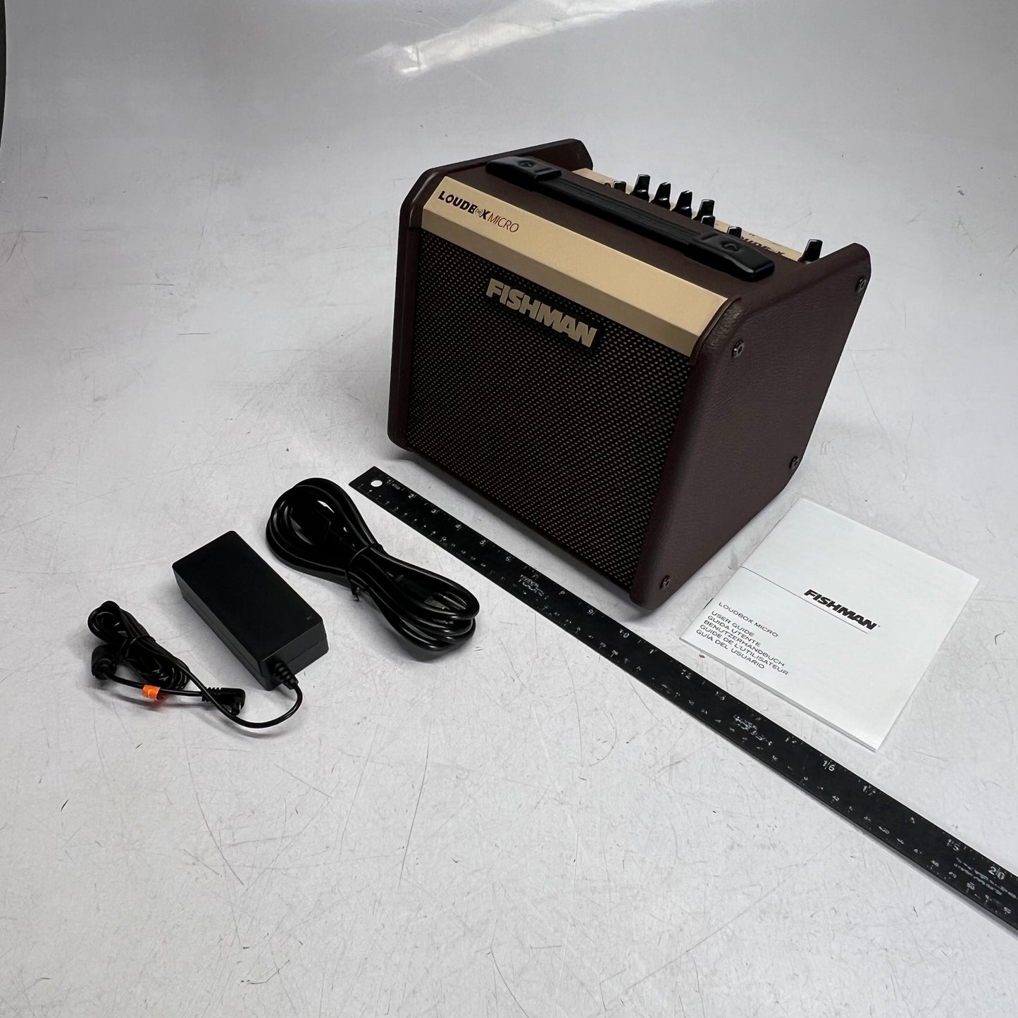 FISHMAN Loudbox Micro Acoustic Guitar Amplifier 40W 1 X 5.25" Brown PRO-LBT-4|00