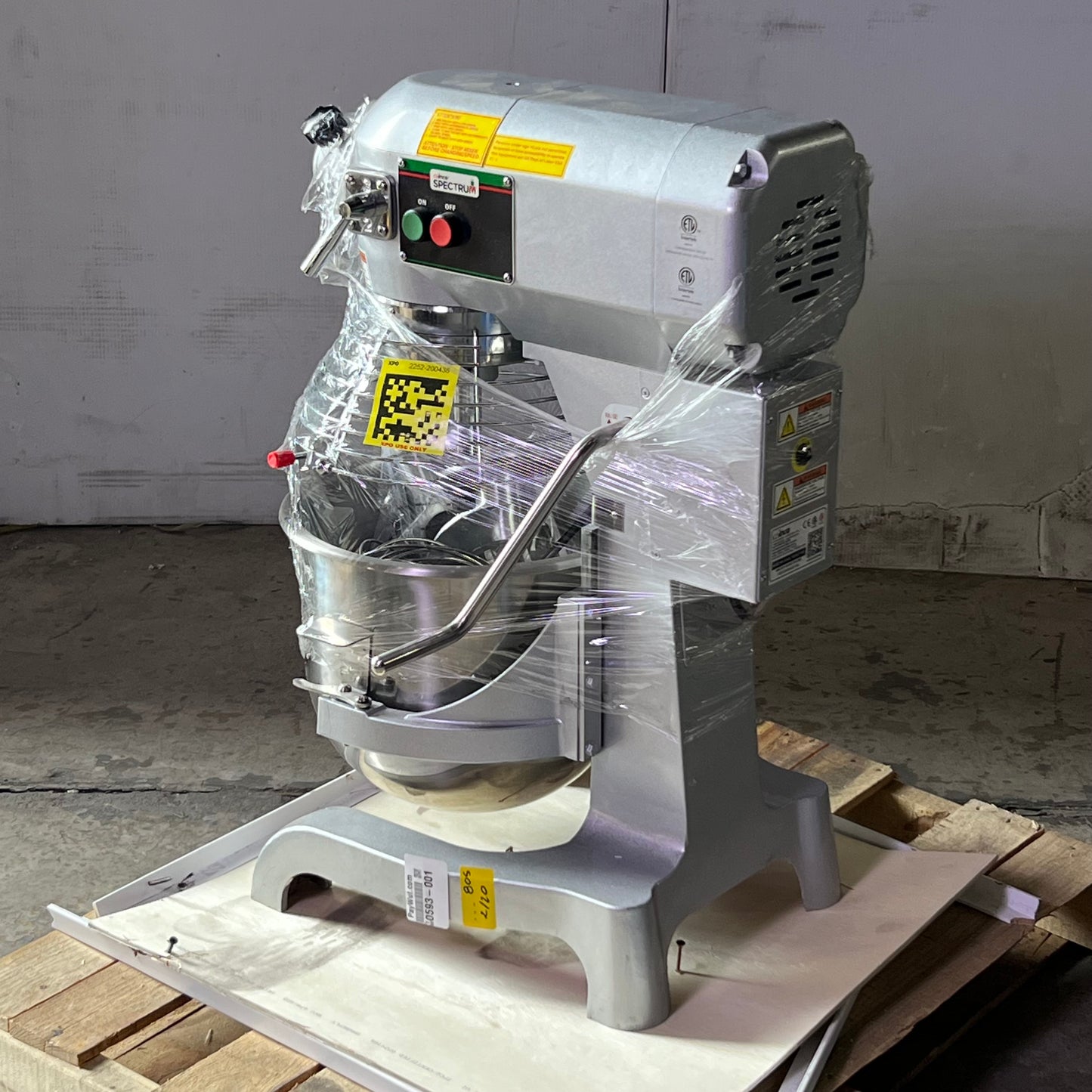 SPECTRUM Commercial 20 Qt Stand Mixer 110V Planetary Bench Gray EMP-20 (New Other, Has Cosmetic Scratches & Scuffs)