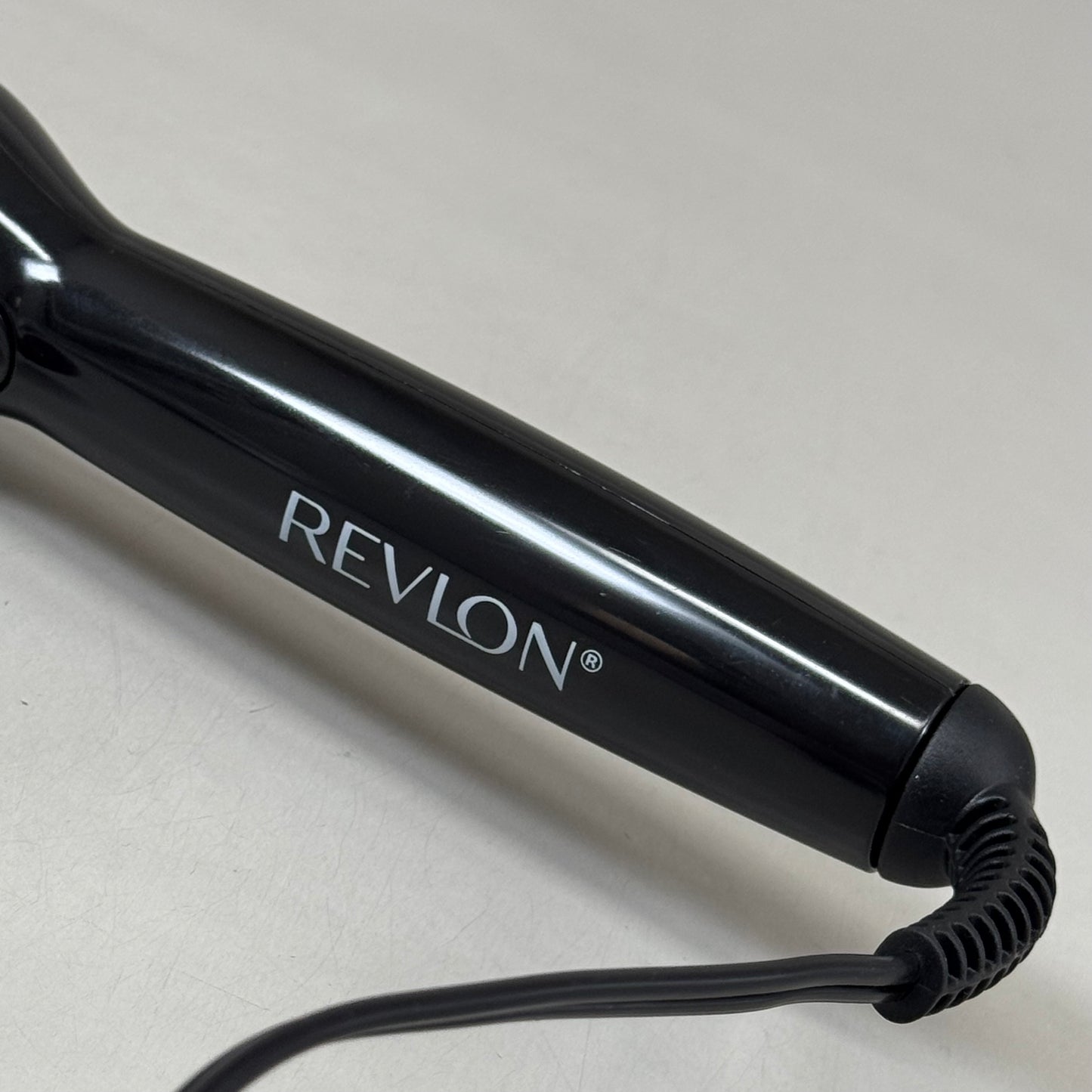 REVLON Perfect Heat Triple Ceramic Barrel Hair Curling Iron 1-1/4 inch