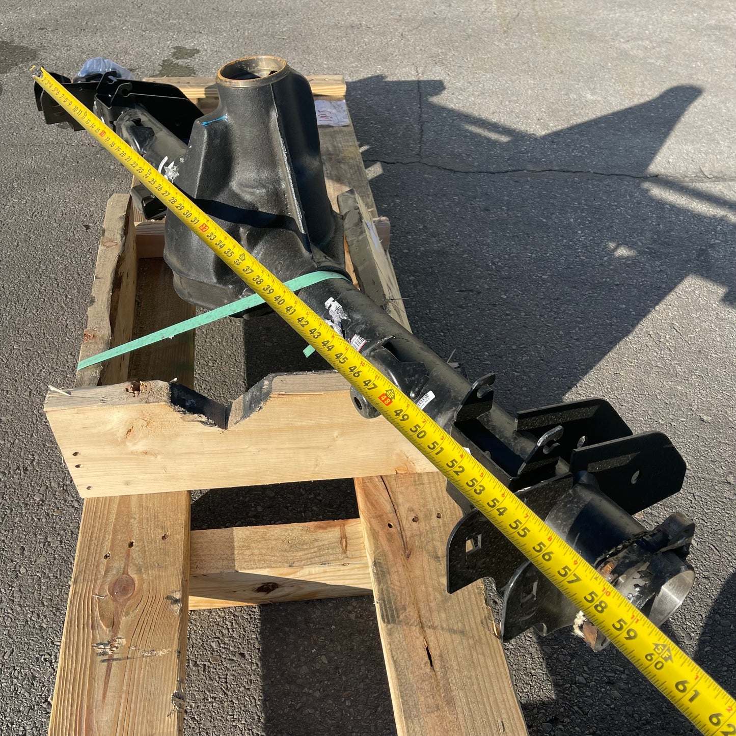 ZA@ Pallet of MIXED Rear Axle Assembly (AS-IS)