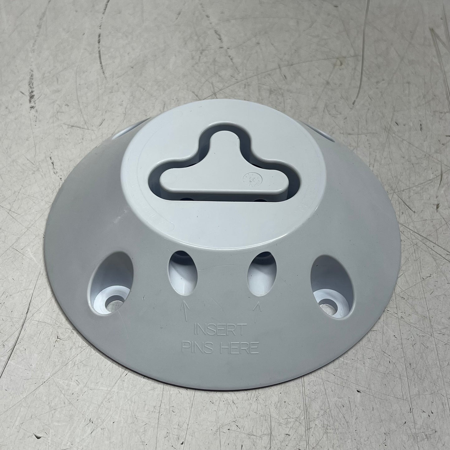 PEXCO Fg300 Heavy Duty Base Round Extra Delineation & Toughness White 800BASE130