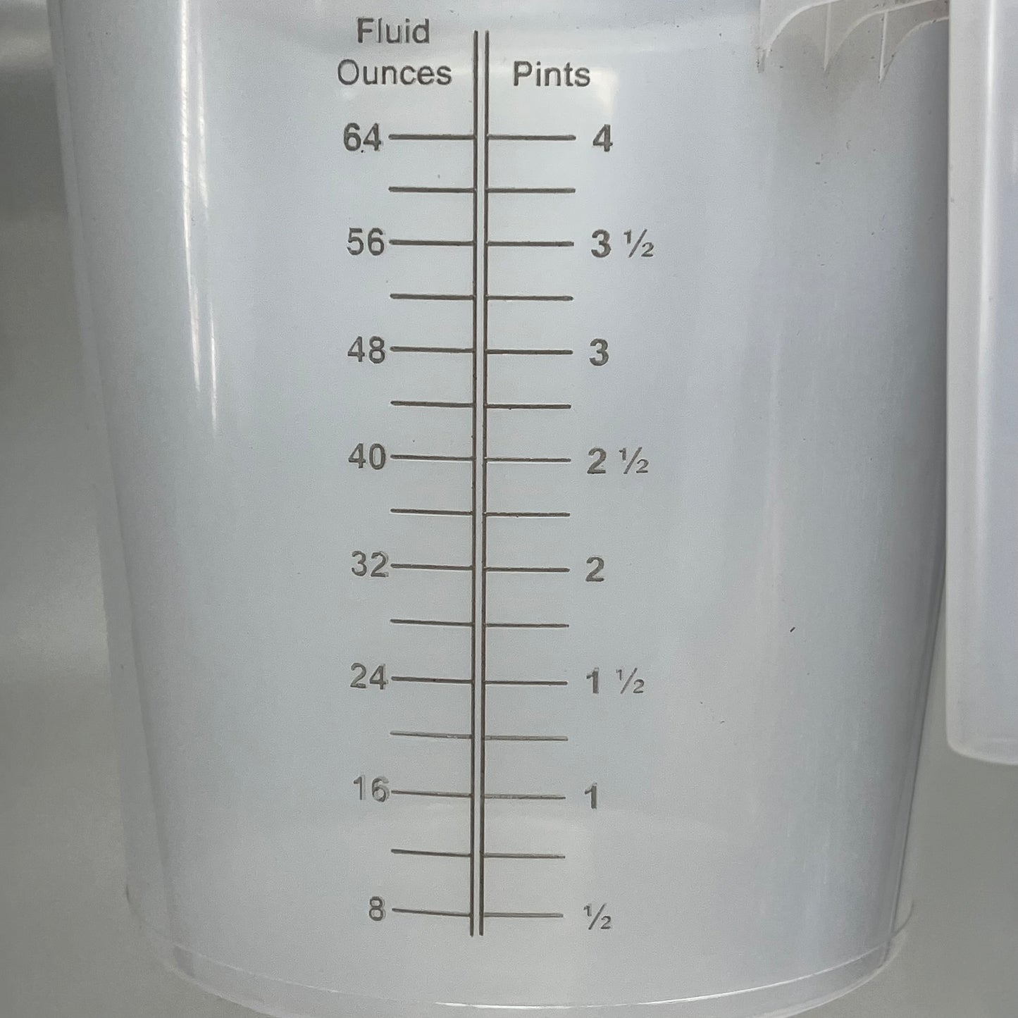 ZA@ AG AD MEASURES (2 PACK) Plastic Mac Pitcher W/ Handle & Spout 2 Quart Clear