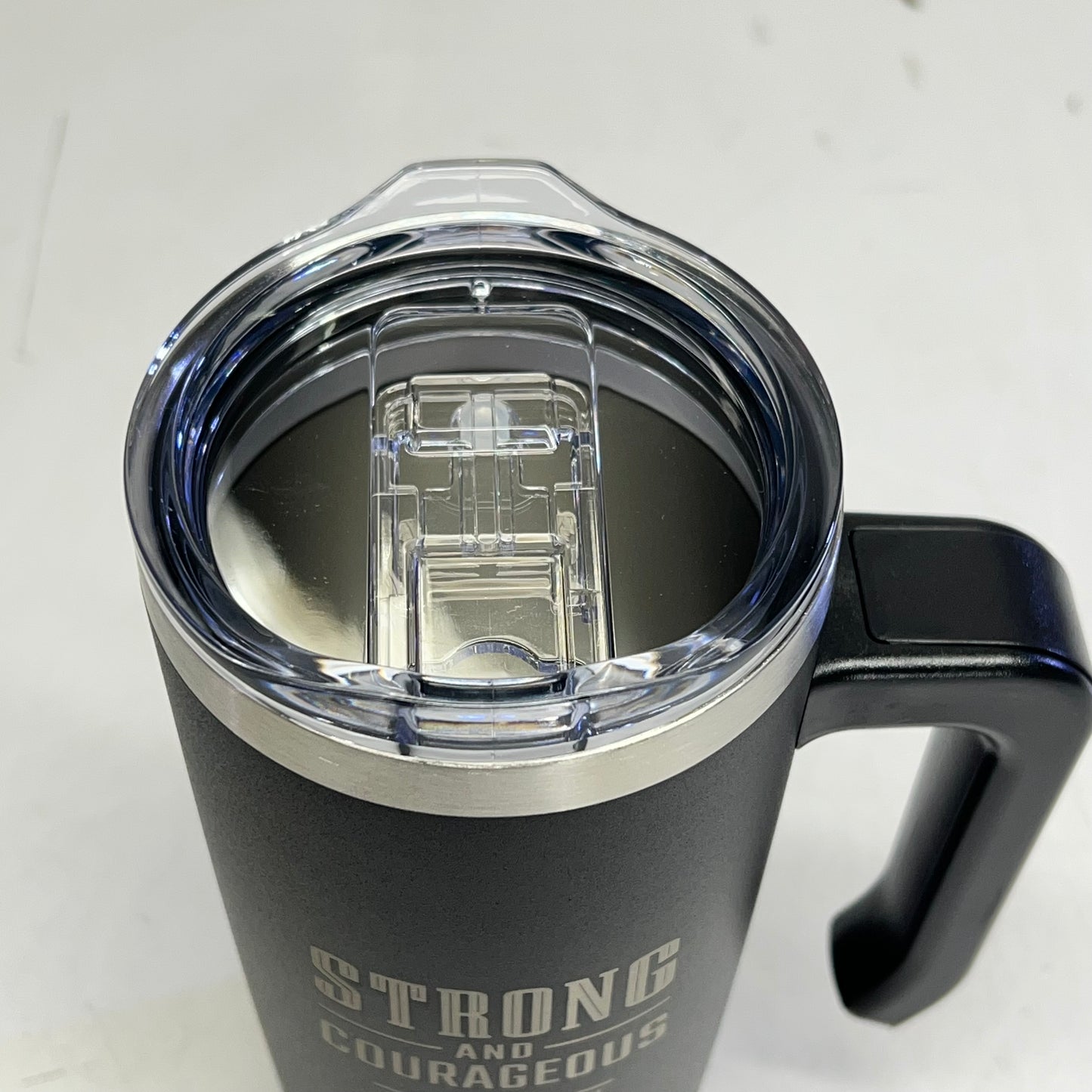 CHRISTIAN ART GIFTS Joshua 1:9 Travel Mug with Handle 18 fl oz Black SMUG326