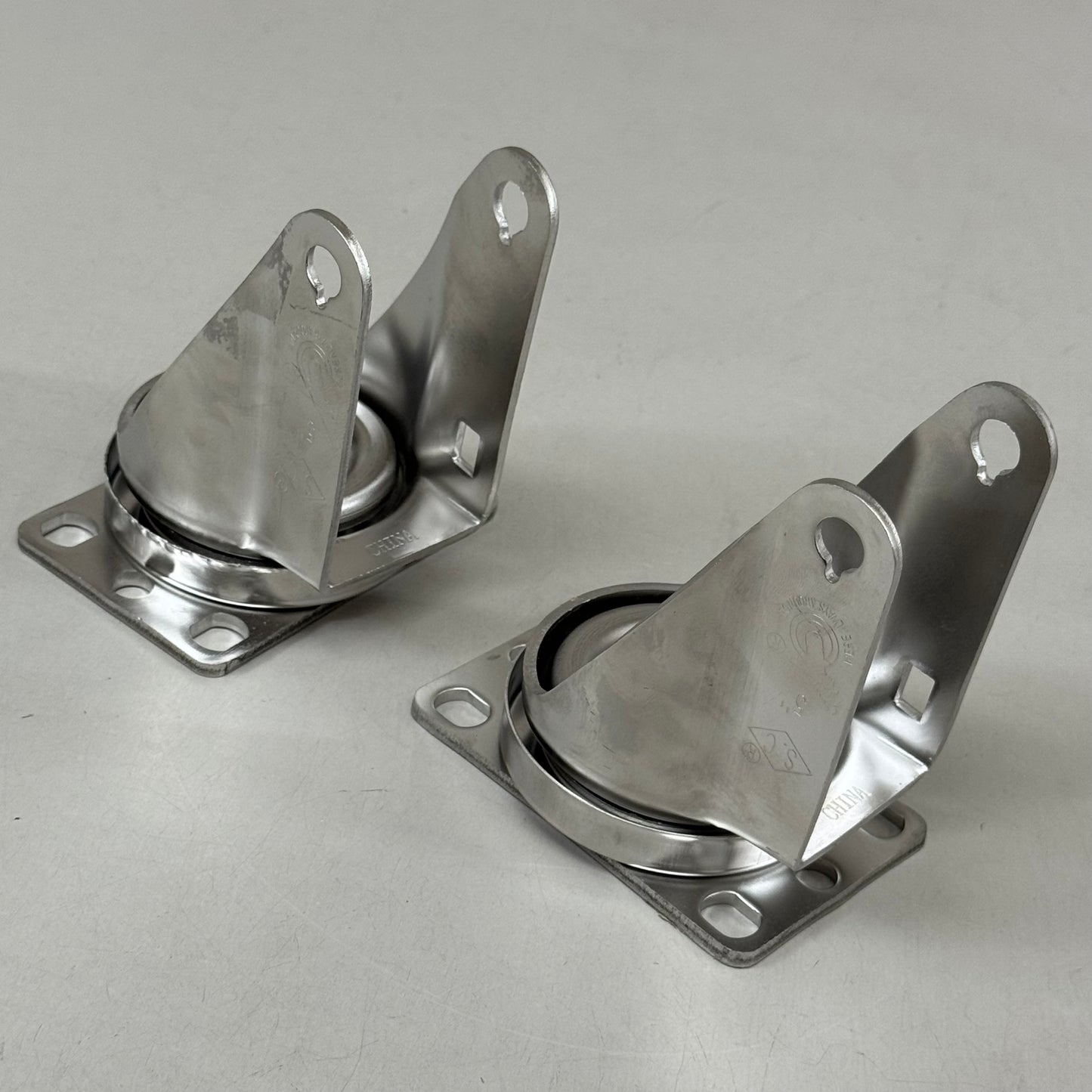 HEAVY DUTY  (2 Pack) Swivel Caster Plate Replacement 4"x2" Overall Length Chrome E32250GZ820644