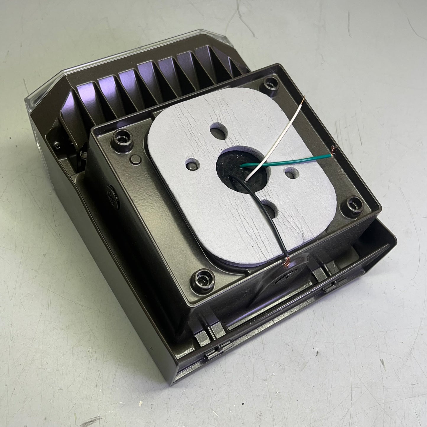 COOPER LIGHTING  Cross Tour Maxx LED Wall Pack 58W Carbon Bronze XTOR6BRL