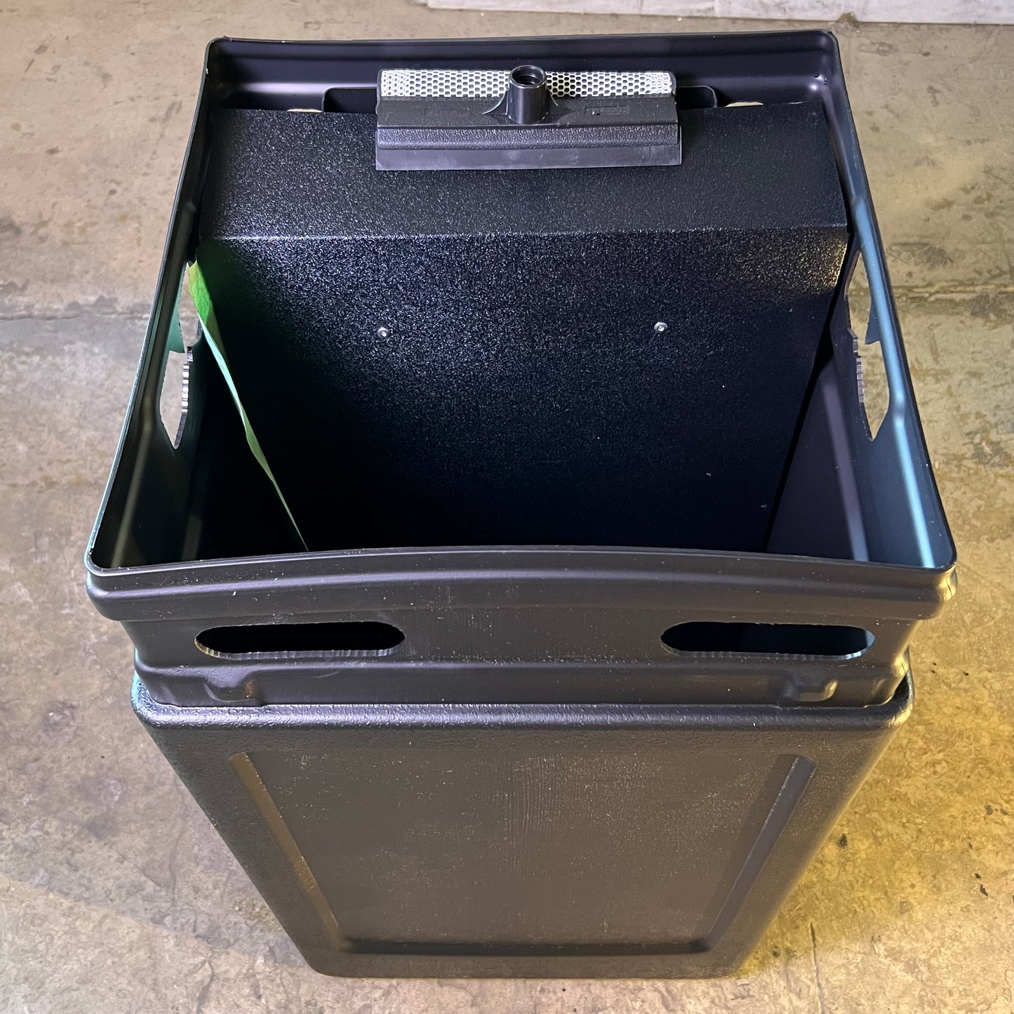 COMMERCIAL ZONE 28 Gallon Islander Series Black Harbor Square 1 Trash Can with Towel Dispenser, 755101