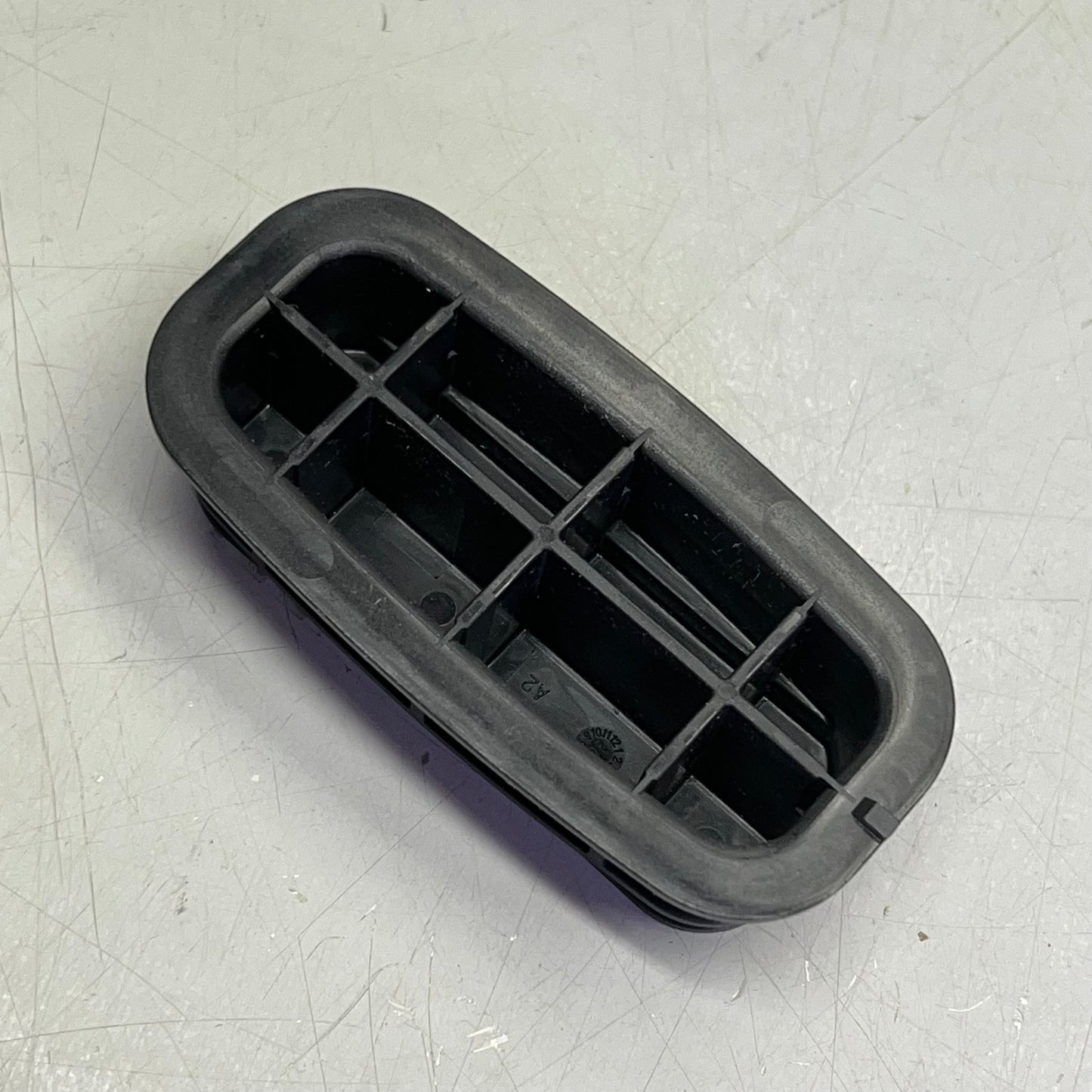 TE CONNECTIVITY (2 PK) Blind Connector Tab HSG Block Off Firewall Plate P22-1059