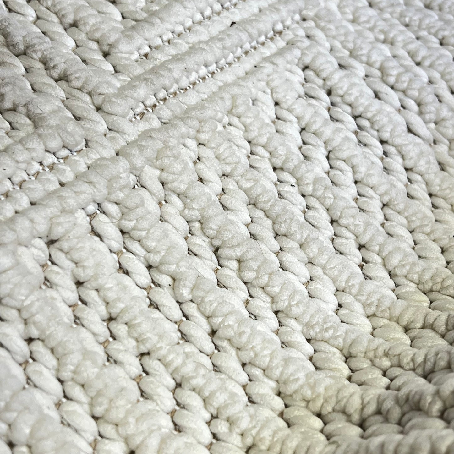 ZA@ GERTMENIAN Regent Collection Textured Soft Outdoor/indoor Rug 5' X 7' White/Tan 1876750 (Return-Dirty)