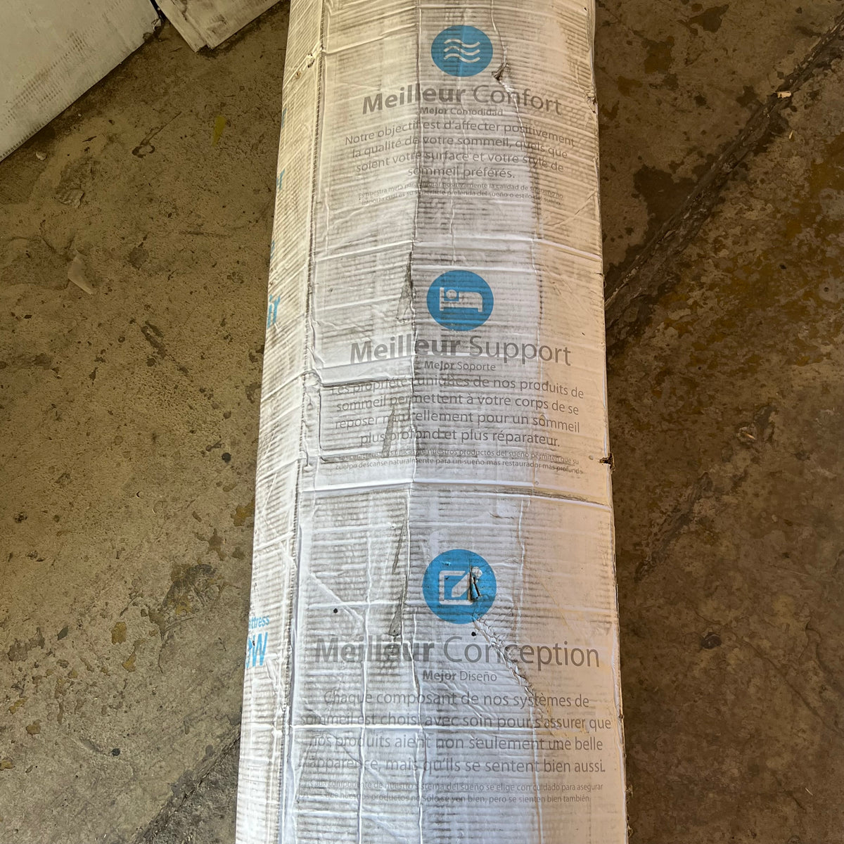 NAUTICA HOME 12" Hybrid Mattress - White IMIF8312QN (New Other, Distressed Box)