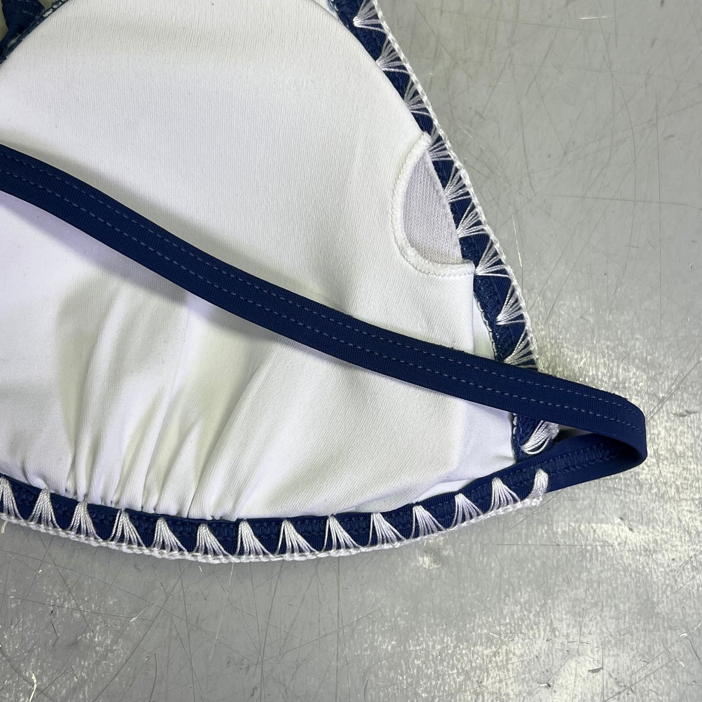 CHARMO Triangle Top Tie Bottoms Contrast Lace Bikini Women's Sz S Blue/White