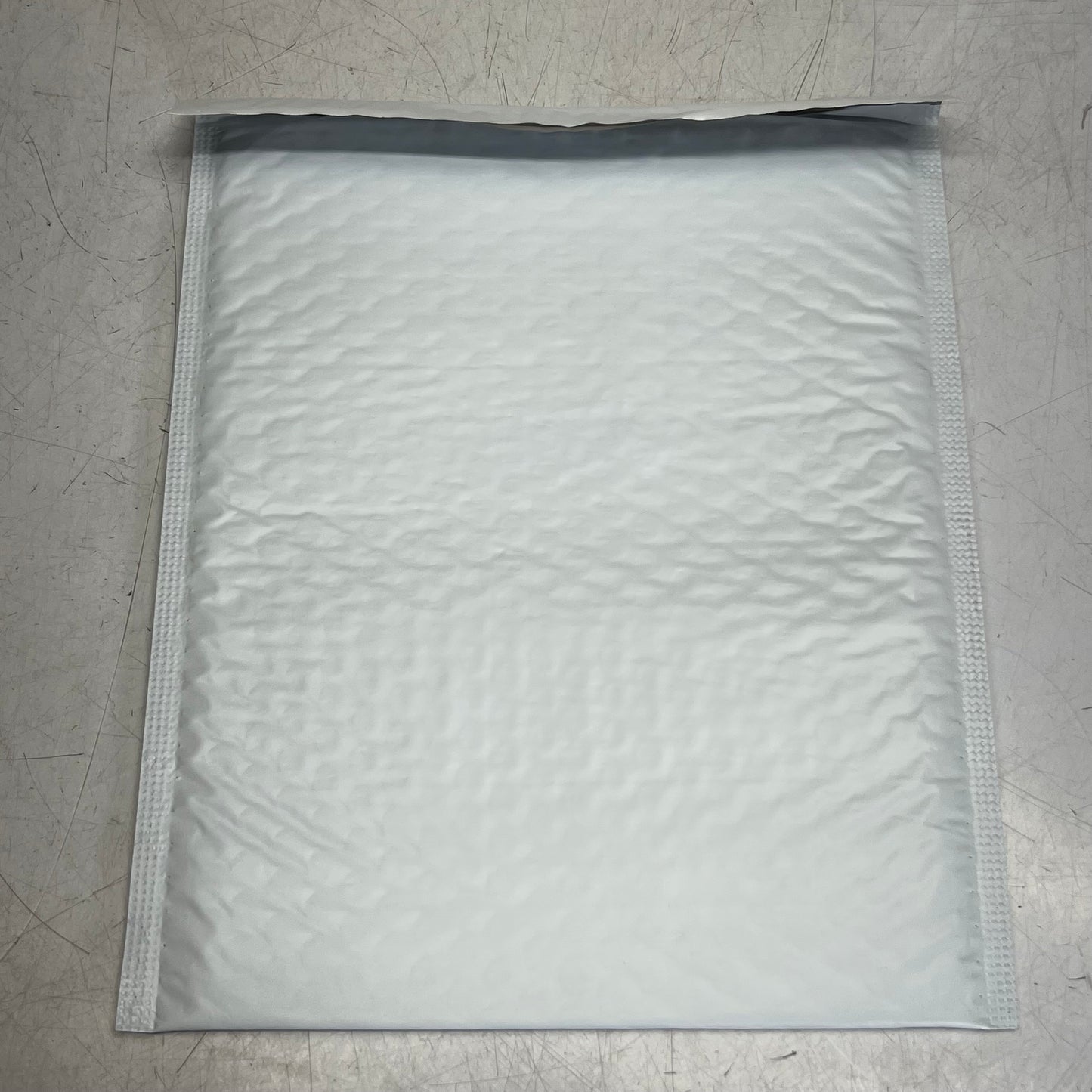 ZA@ (100 PACK) Self Seal Poly Bubble Mailer #2 8.5" x 12" White 19183 F