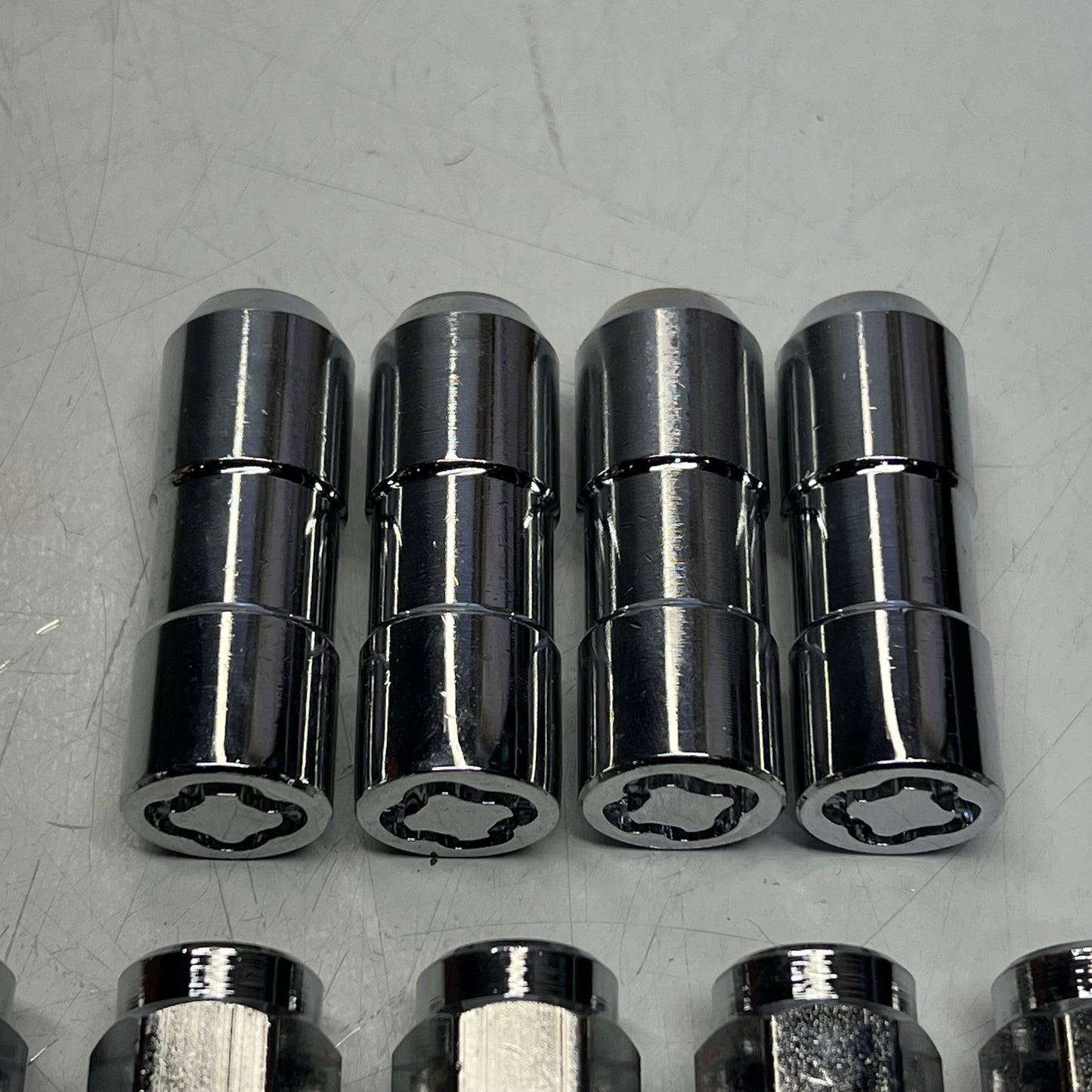 MCGARD Cone Seat Wheel Install Kit For 8 Lug Vehicles 9/16-18 Thread 84834