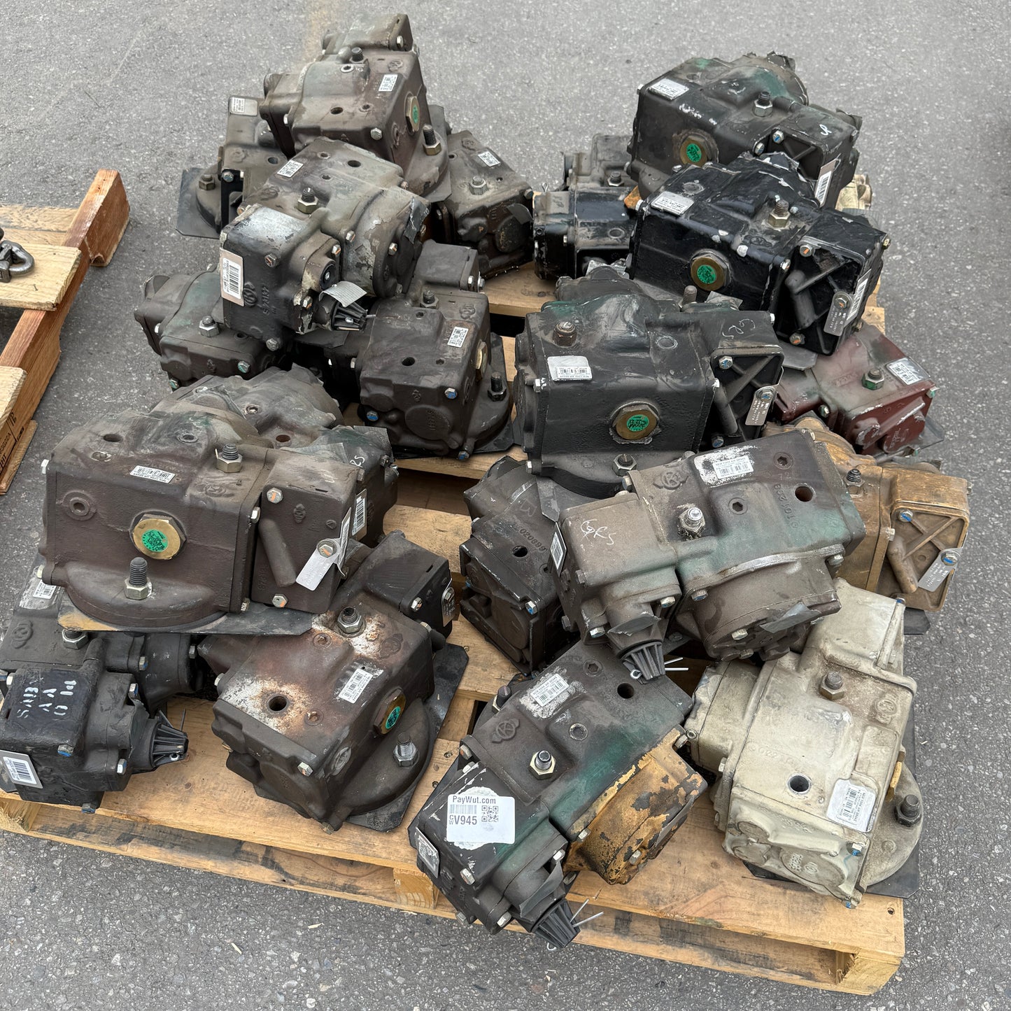 NEW YORK AIR BRAKE (22 Units) Railroad Air Brake Valves, Train Parts (AS-IS)