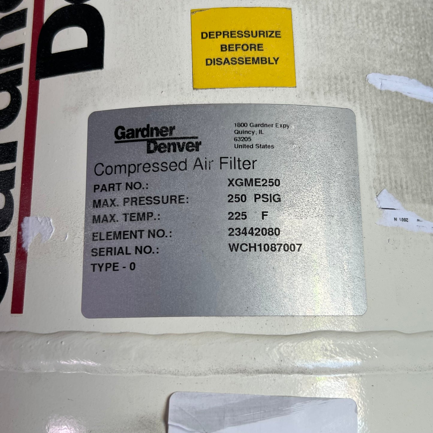 GARDNER DENVER Compressed Air Filter 250psi 3'H White XGME250