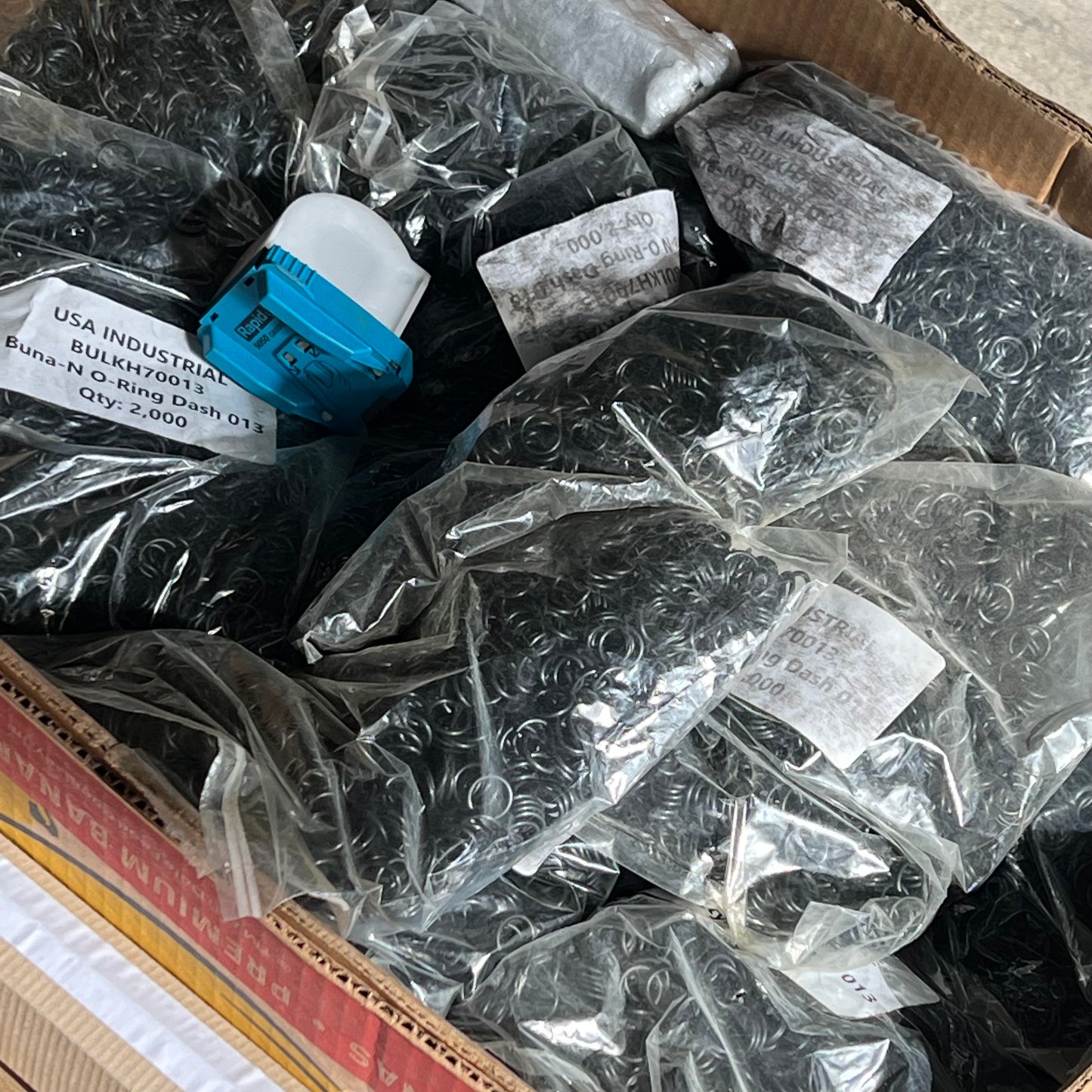 ZA@ Pallet of MIXED Plumbing Hardware, O-rings, Tattoo Tubes, Pool Step, Toilet Seats & More!!!! (AS-IS)
