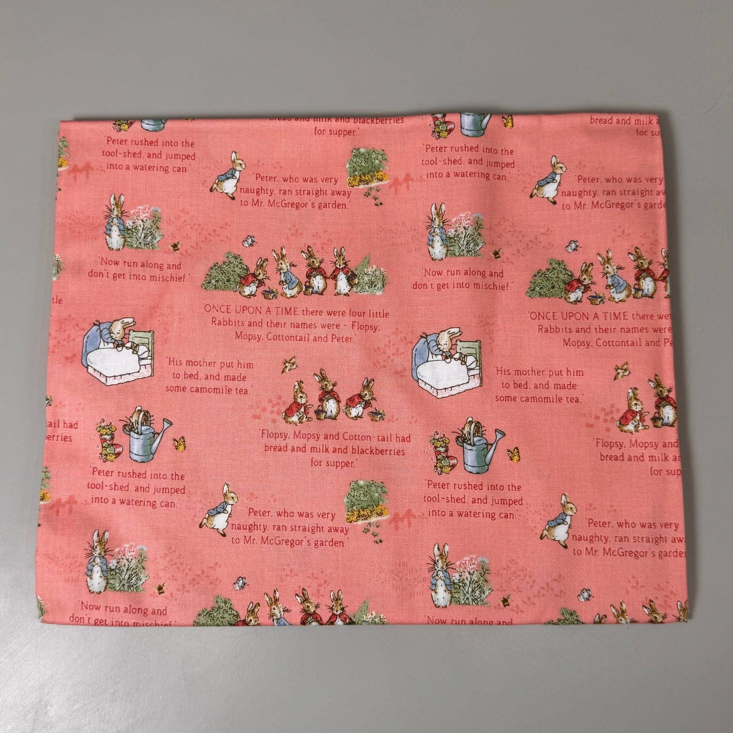 RILEY BLAKE DESIGN The Tale of Peter Rabbit Fabric 6 Cuts of 1 Yd Peachy Pink 1Yd14700B