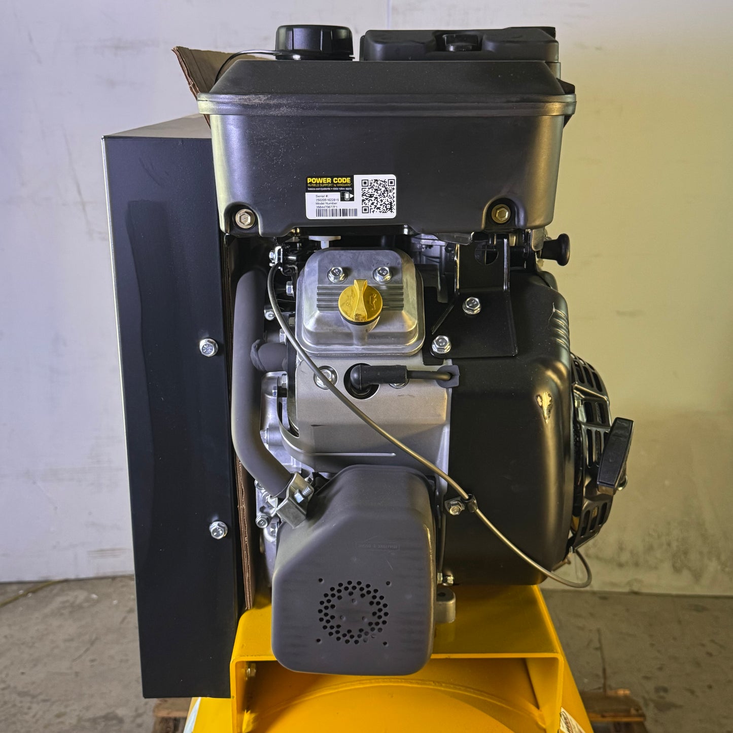 MAXAIR Premium Truck Mount Air Compressor - 18 HP, 55 Gal, 170 PSI 18G55TRKE-H-MAP (New Other, Distressed Box)
