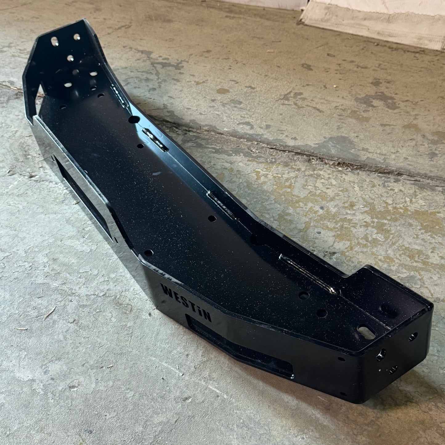 WESTIN Winch Tray Kit Fits Ford F-250 Super Duty, Black 46-23905