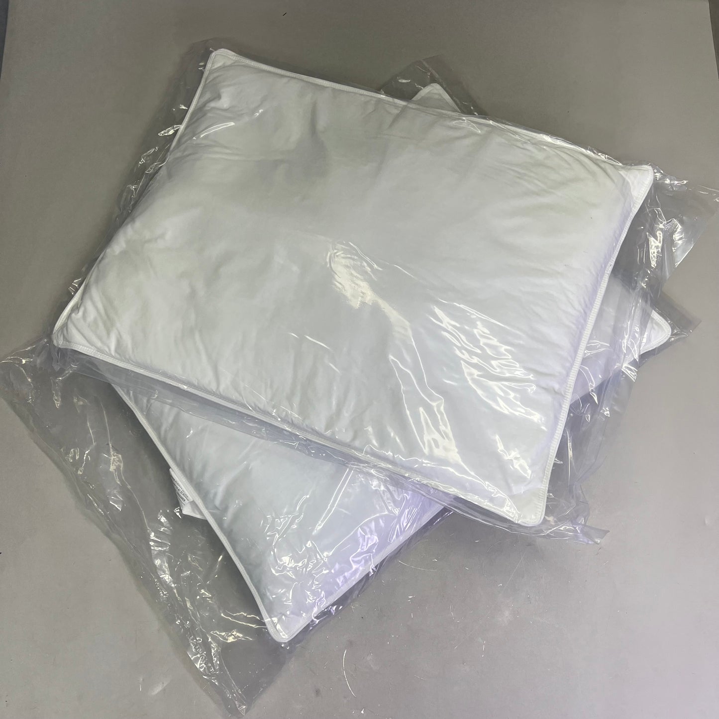 Z@ STANDARD TEXTILE  (2 PACK) Chamber Loft Pillow Standard 20"x26" White 93920100