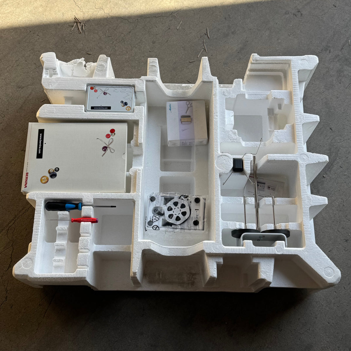 BERNINA Q16 Longarm Quilting Machine - Head Only (No Frame / Base Included)