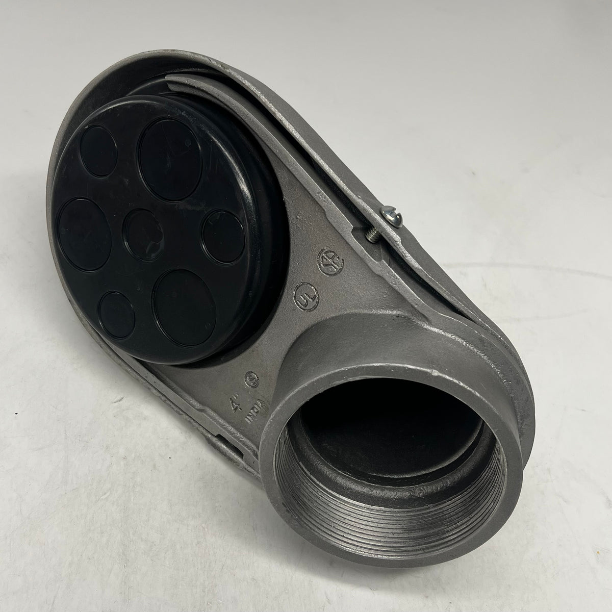 THOMAS & BETTS Iberville Entrance Head Rigid Cast Aluminum 4" 5 Hole CIEFA-4