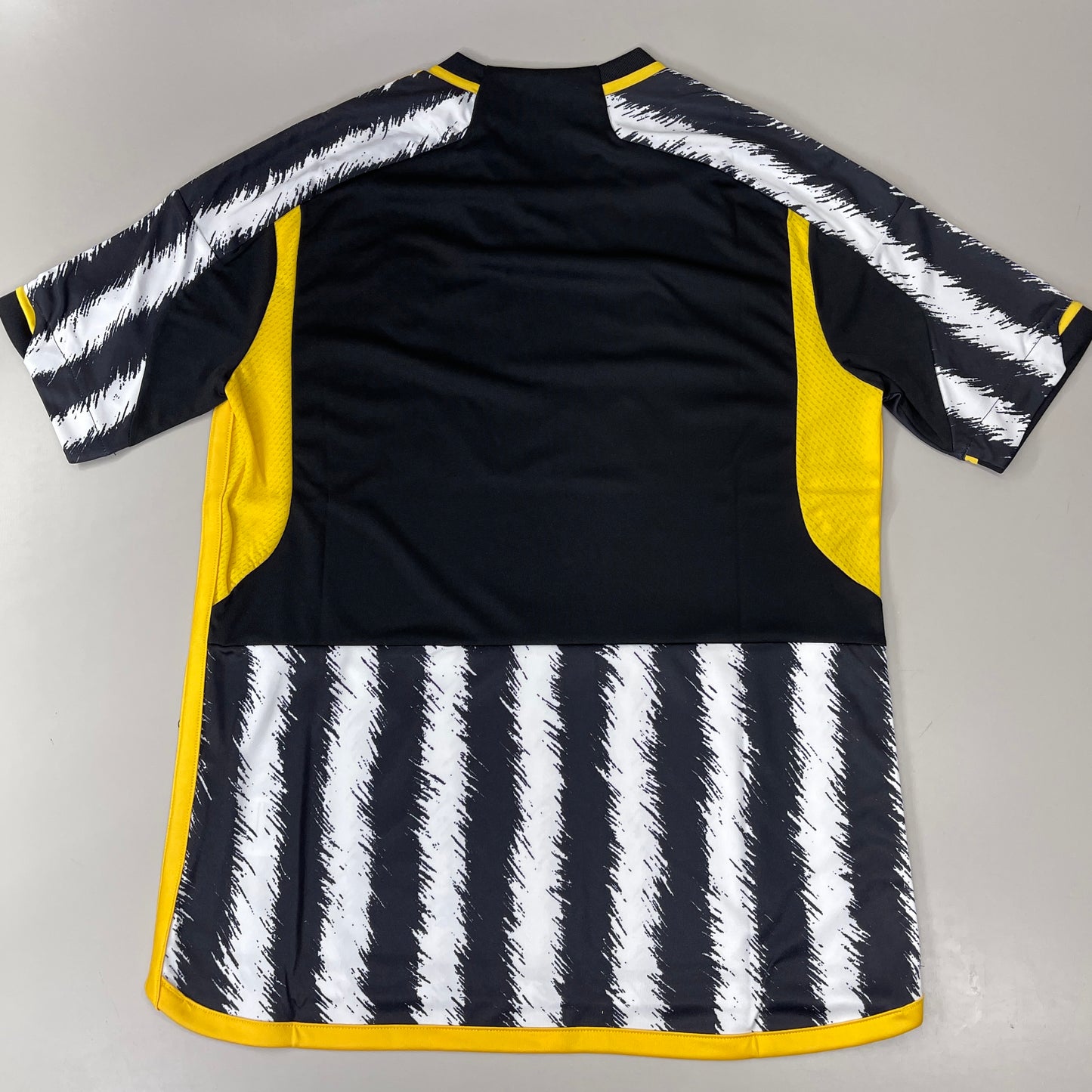 Z@ ADIDAS 2023/2024 Juventus Home Soccer Jersey Sz Youth L (13-14Y/164) Black/White/Yellow (New)