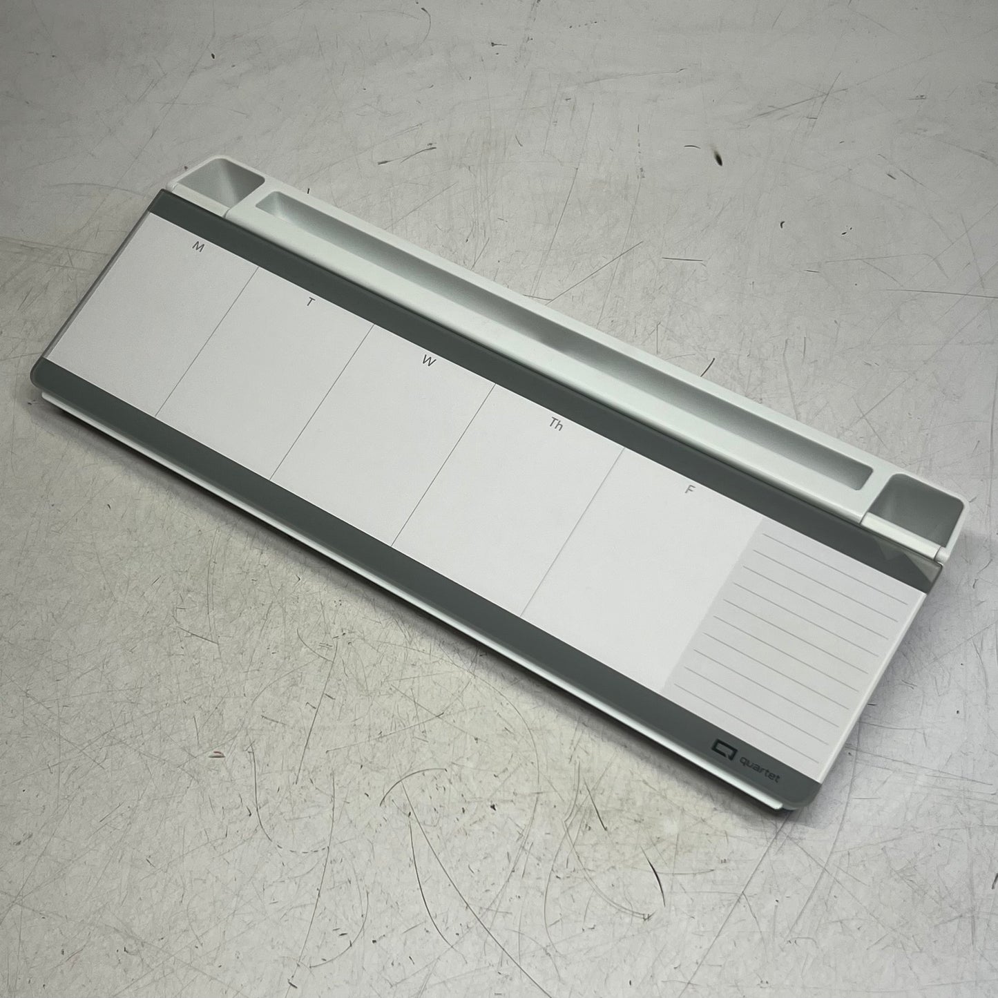 QUARTET Desktop Fiber Glass Dry Erase Board W/ Flip-top 18" x 6" White Q090F04-R